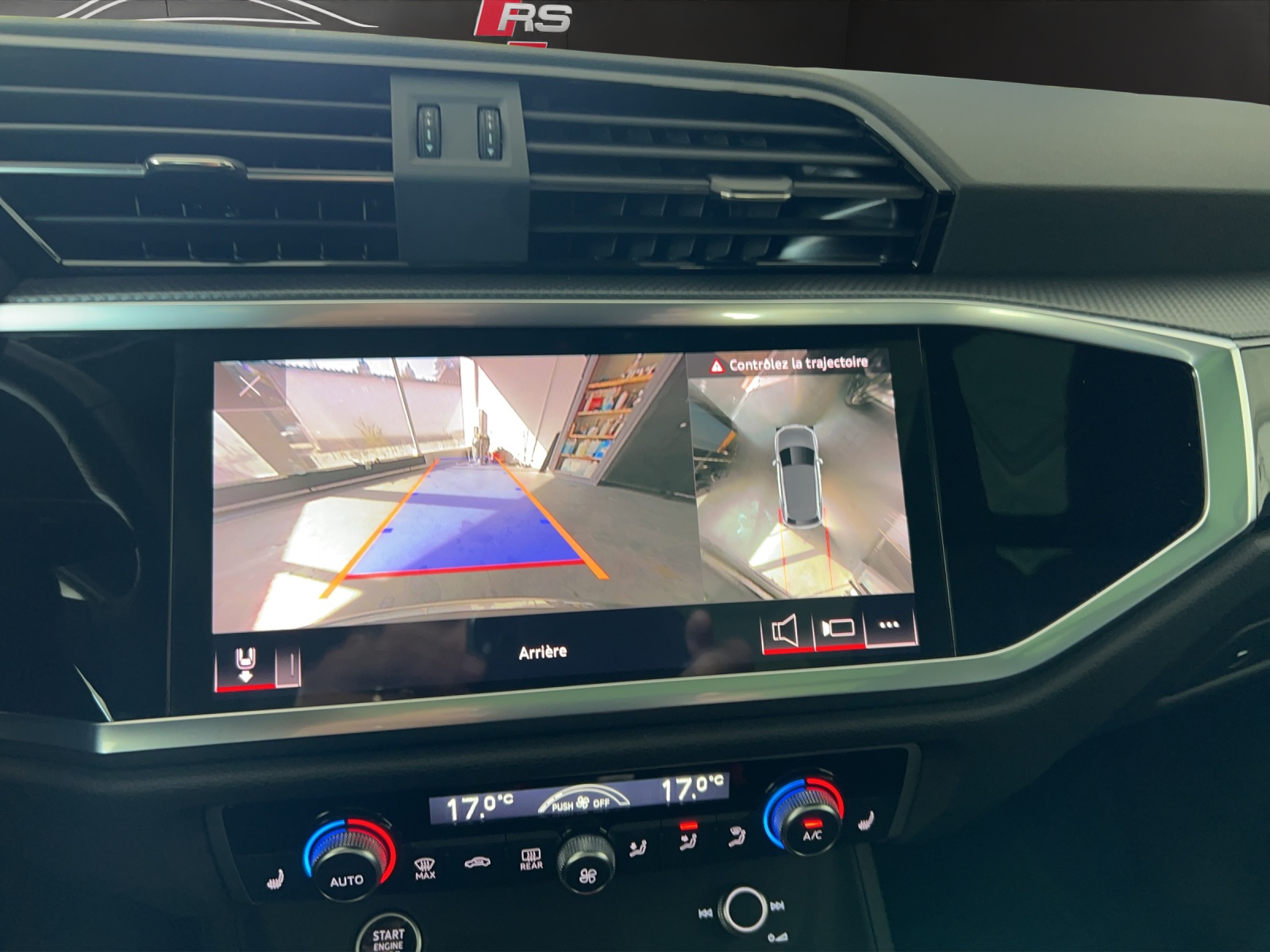 AUDI Q3 40 TFSI S line quattro S-tronic-image-14