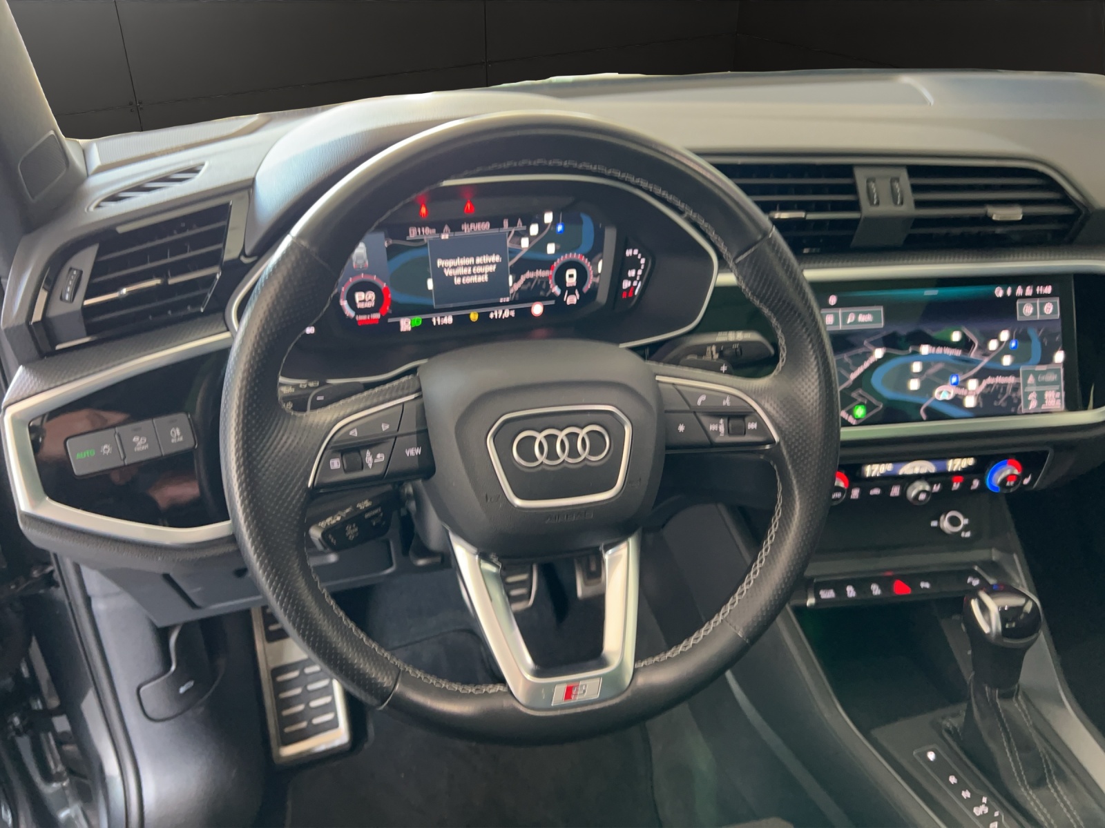 AUDI Q3 40 TFSI S line quattro S-tronic-image-9