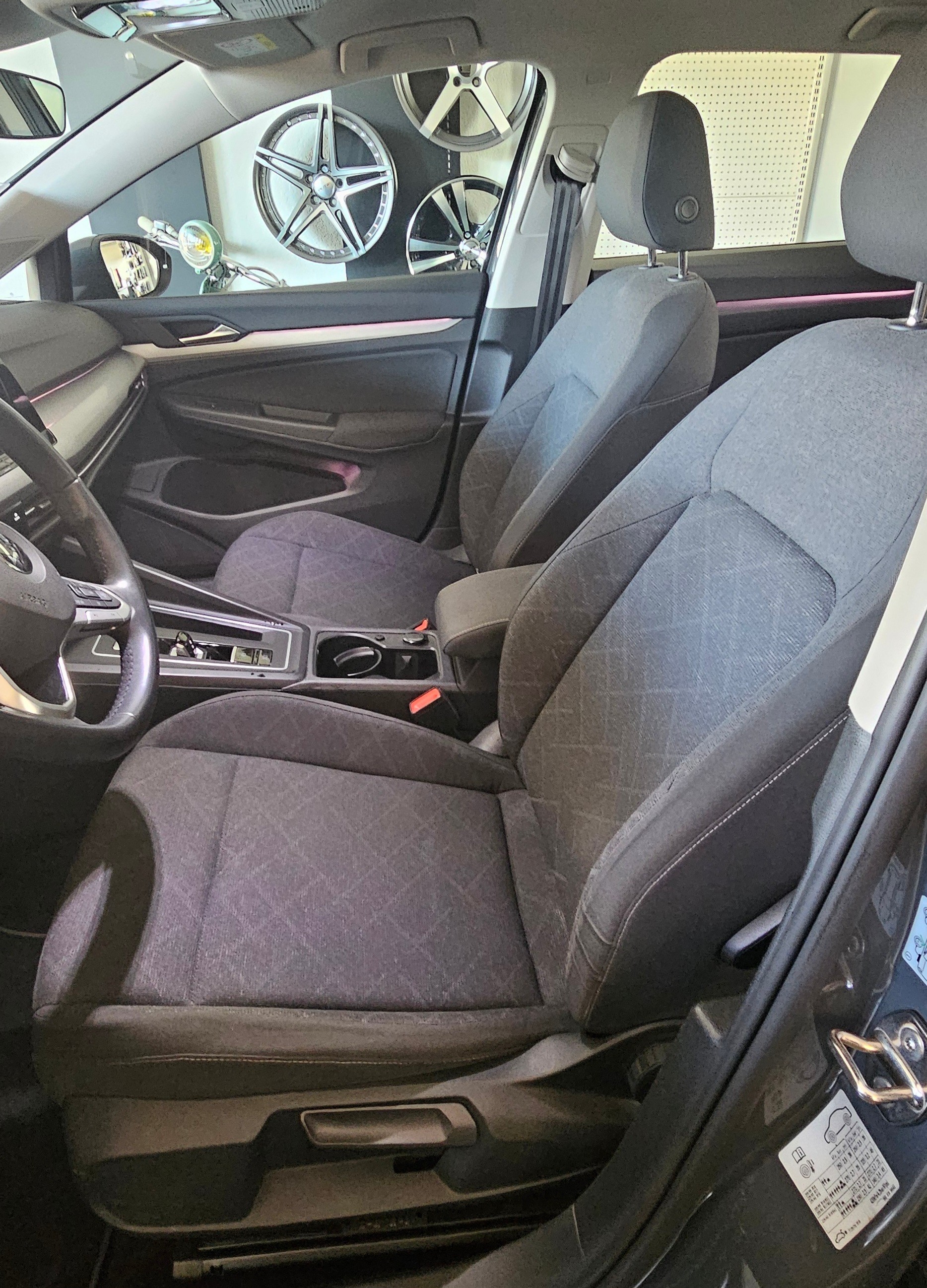 VW Golf 2.0 TDI Style DSG-image-11