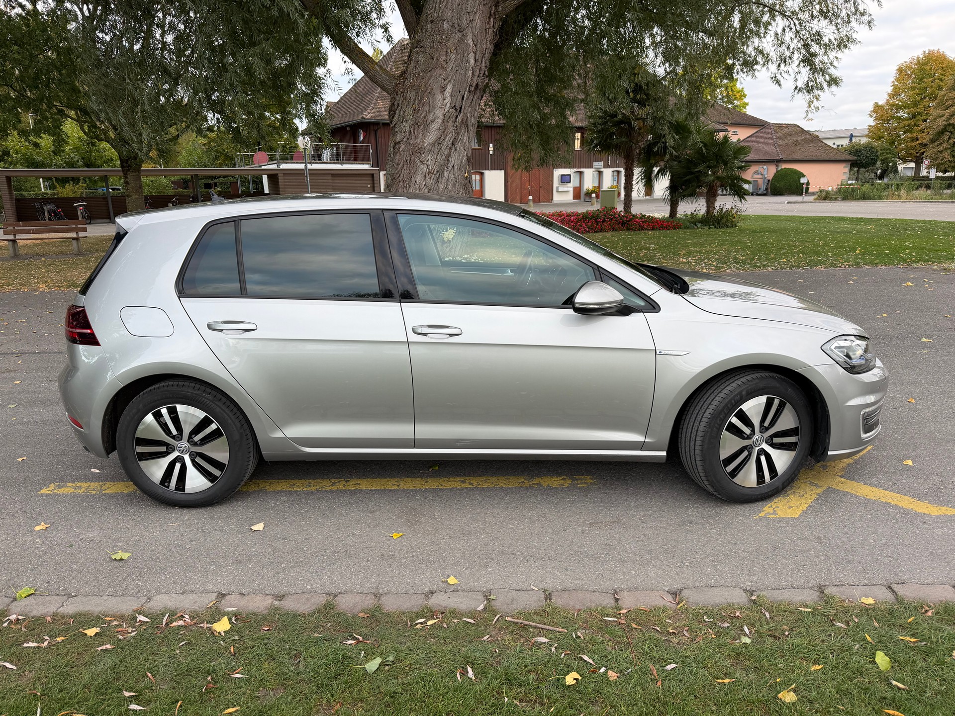 VW e-Golf-image-1