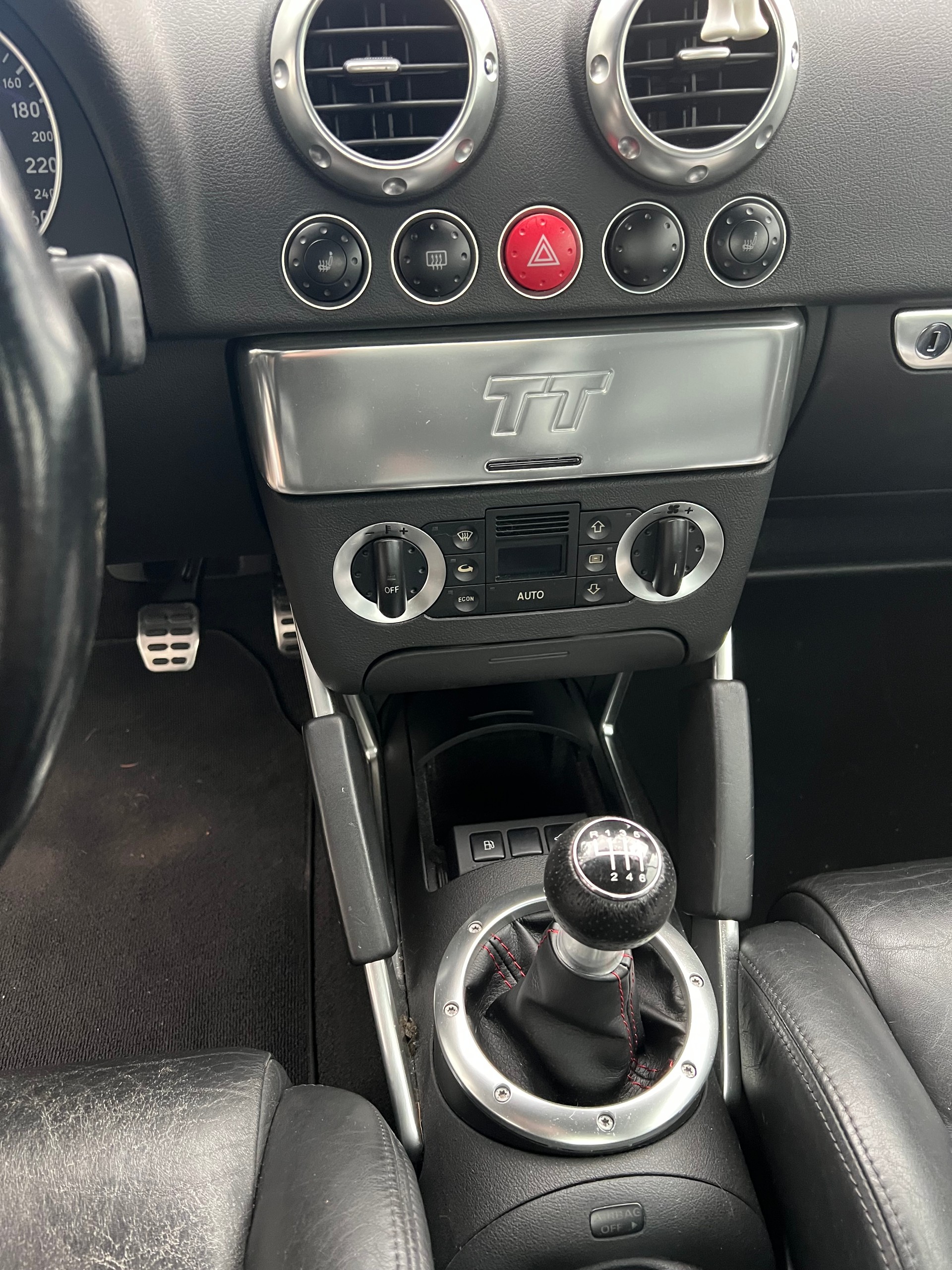 AUDI TT Coupé 1.8 T quattro-image-5