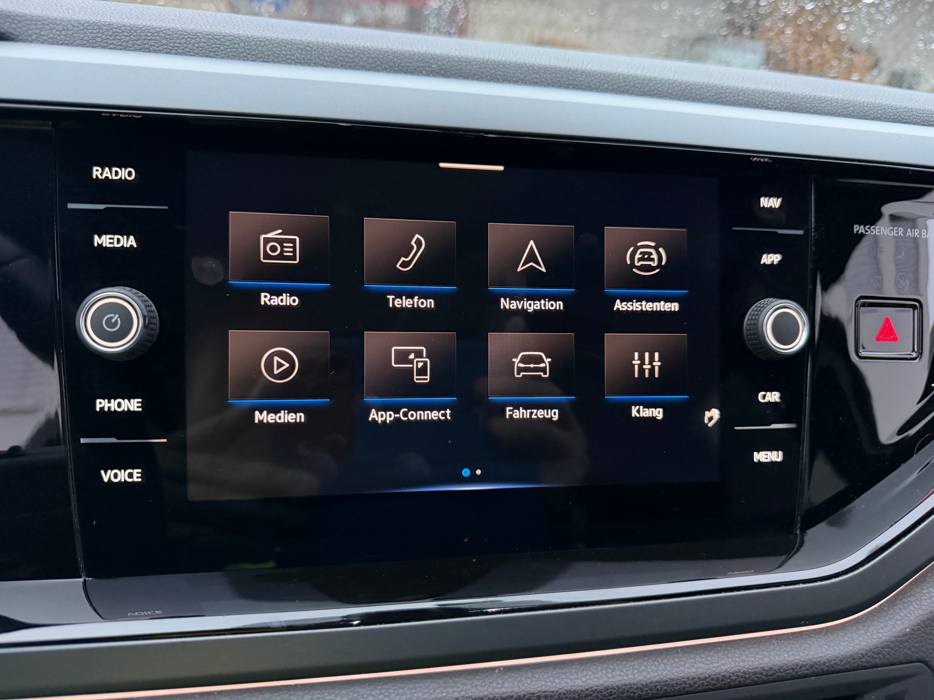 VW HAGELSCHADEN..."R-LINE" POLO 1.0 TSI "115 PS" DSG "AUTOMAT" CH WAGEN VOLL OPTIONEN !! CH VOLLGARANTIE !! MIT NEUEN WINTERRÄDER.-image-13