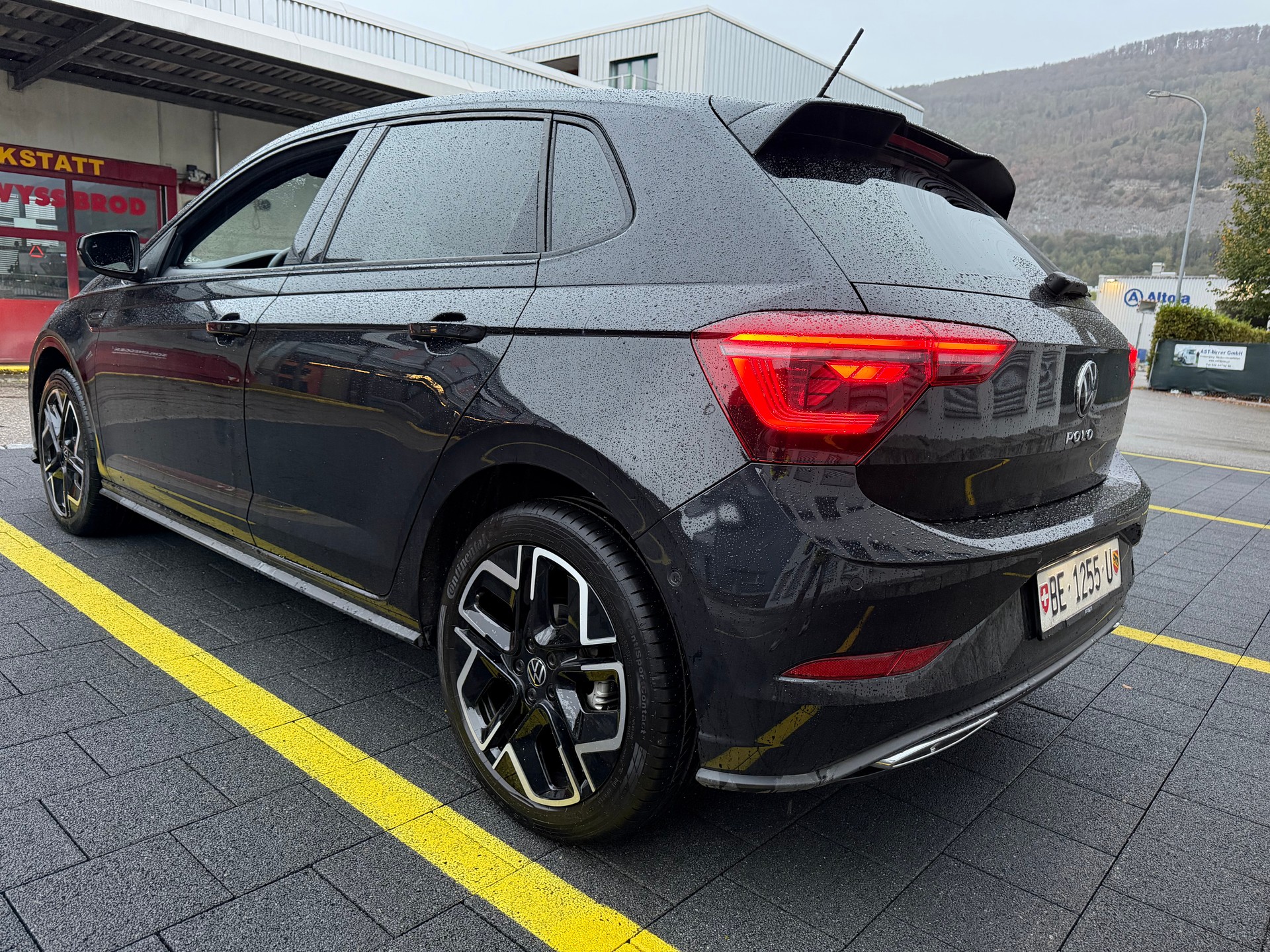 VW HAGELSCHADEN..."R-LINE" POLO 1.0 TSI "115 PS" DSG "AUTOMAT" CH WAGEN VOLL OPTIONEN !! CH VOLLGARANTIE !! MIT NEUEN WINTERRÄDER.-image-15