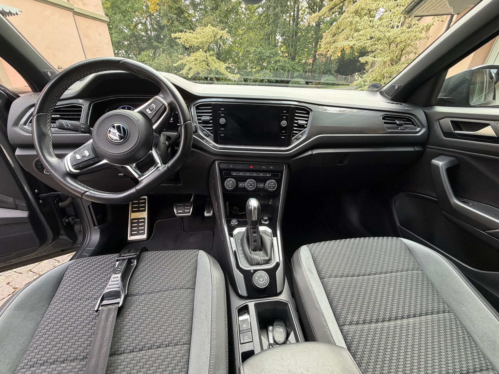 VW 2.0 TSI SELECTION DSG 4motion-image-2