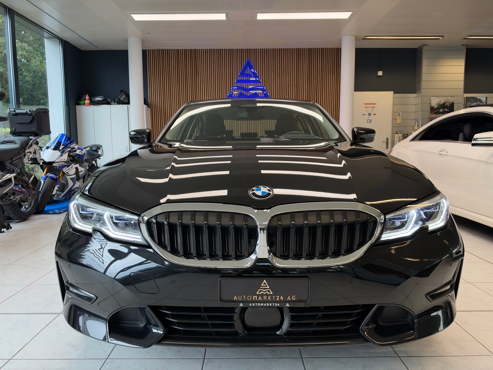 BMW 320d xDrive SAG-image-1