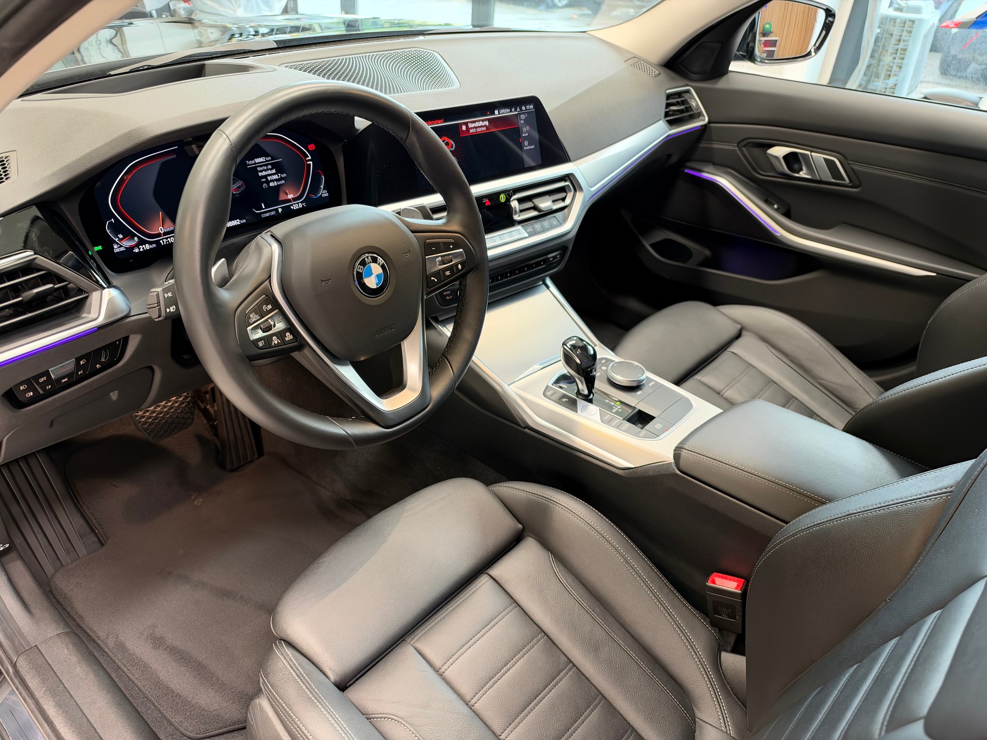 BMW 320d xDrive SAG-image-5
