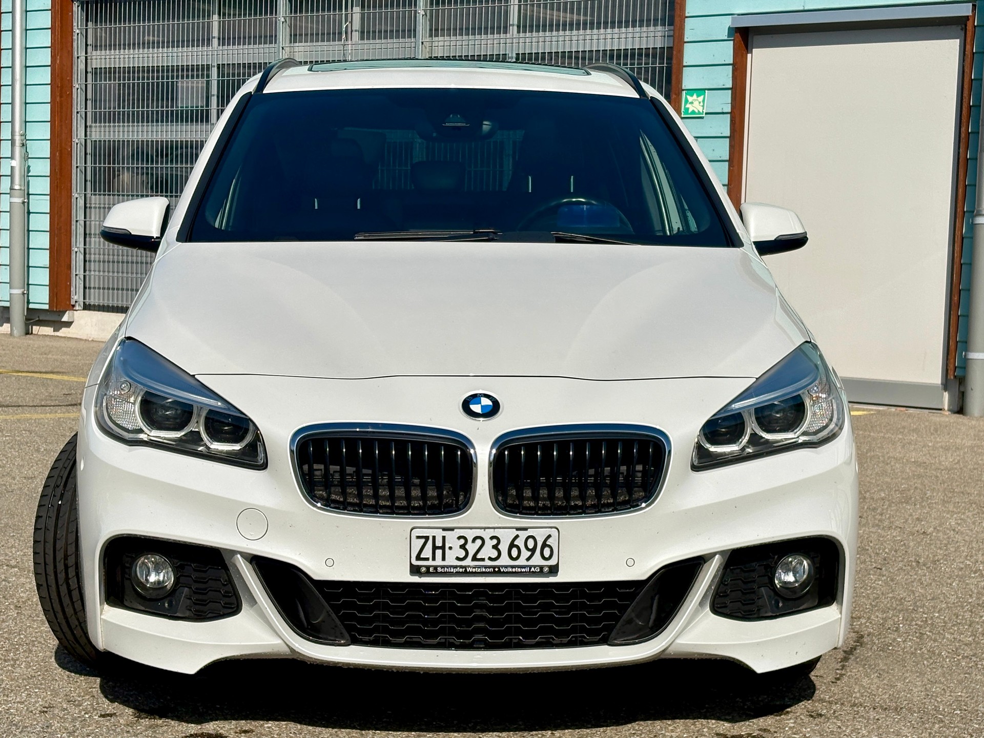 BMW 220d xDrive-image-2