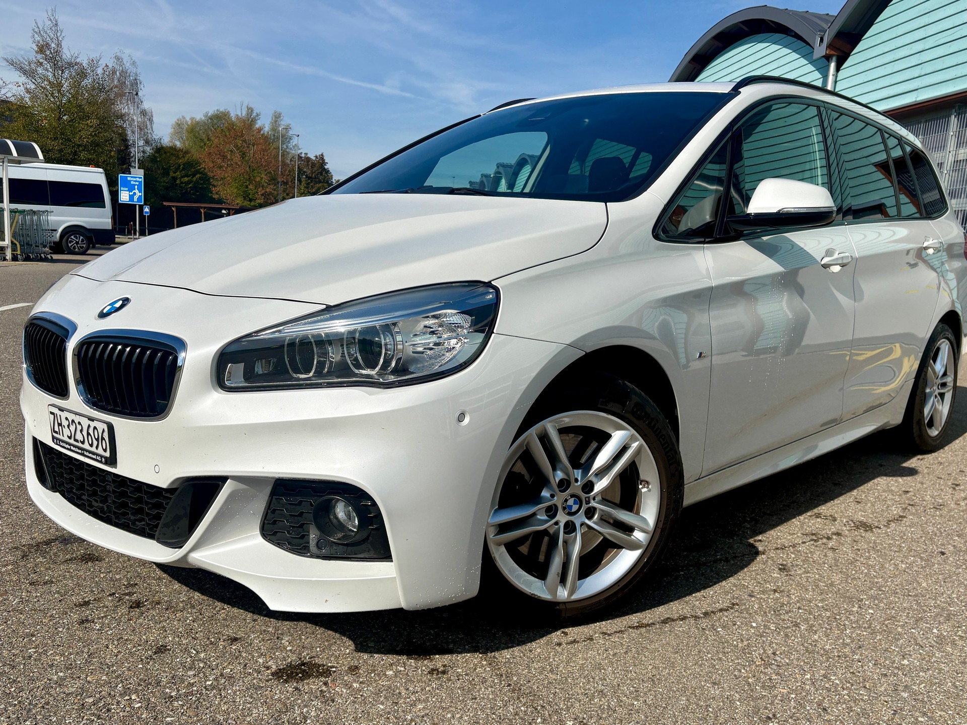 BMW 220d xDrive-image-0
