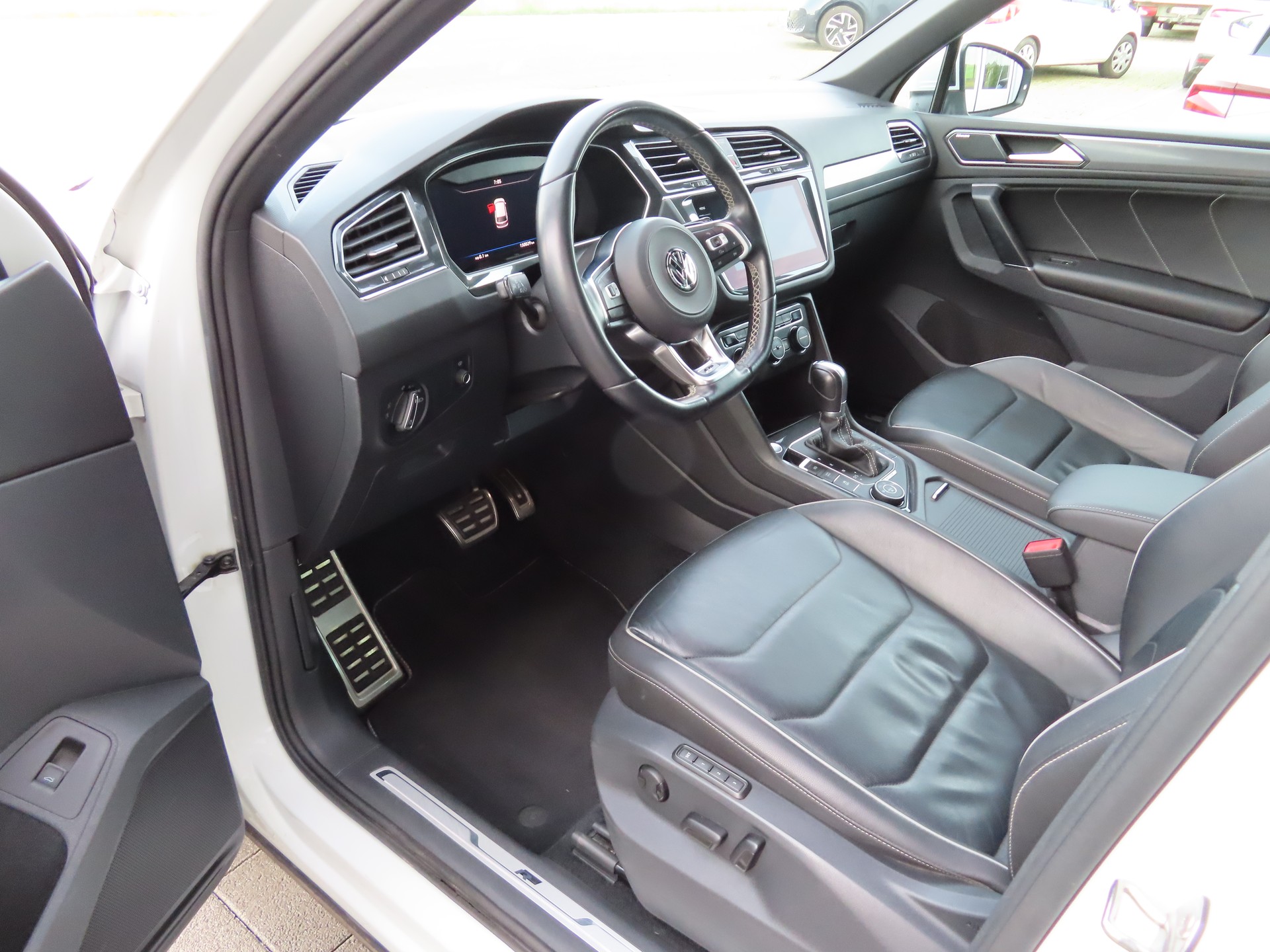VW Tiguan 2.0TSI Highline 4Motion DSG-image-6