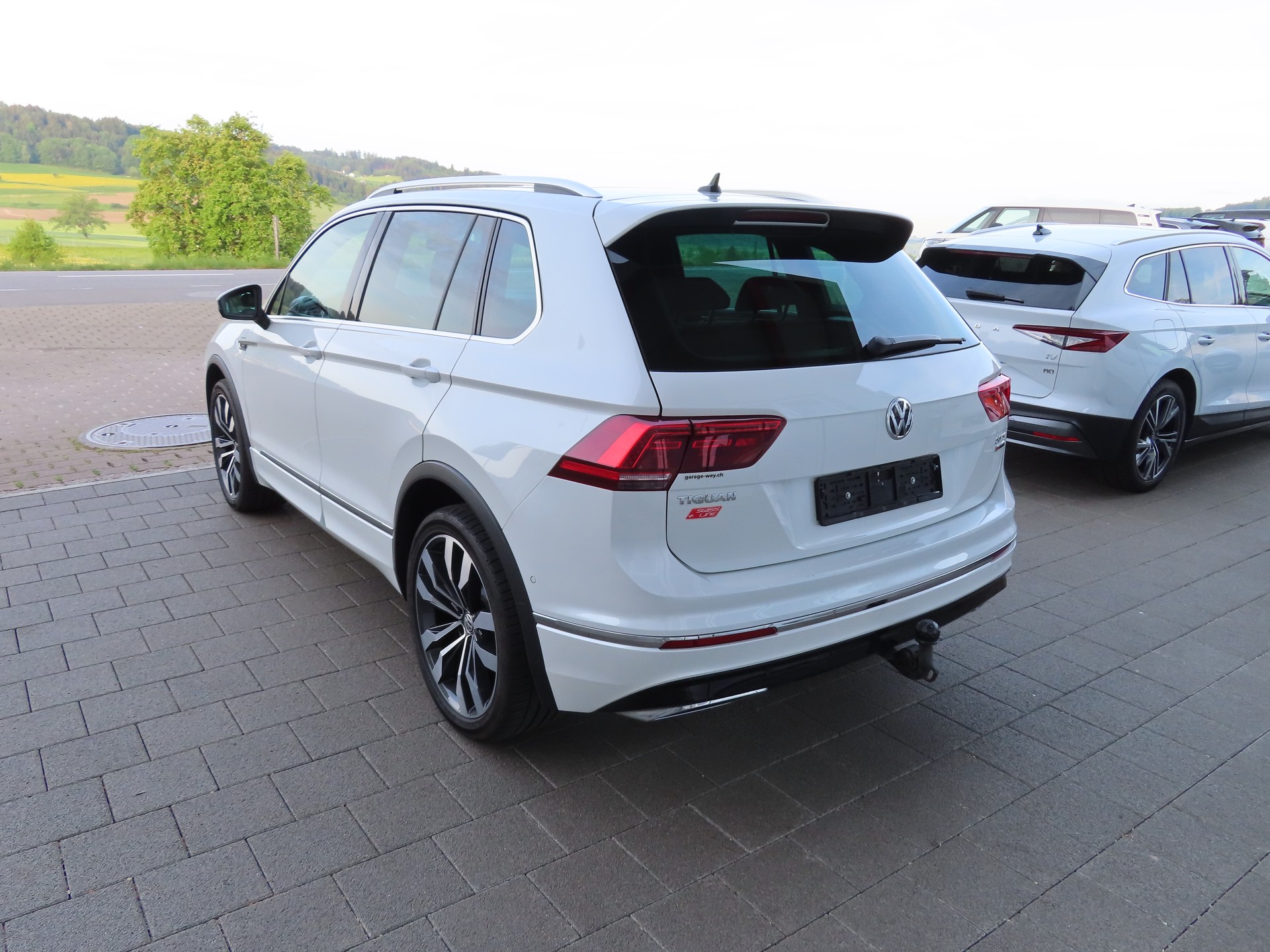 VW Tiguan 2.0TSI Highline 4Motion DSG-image-2