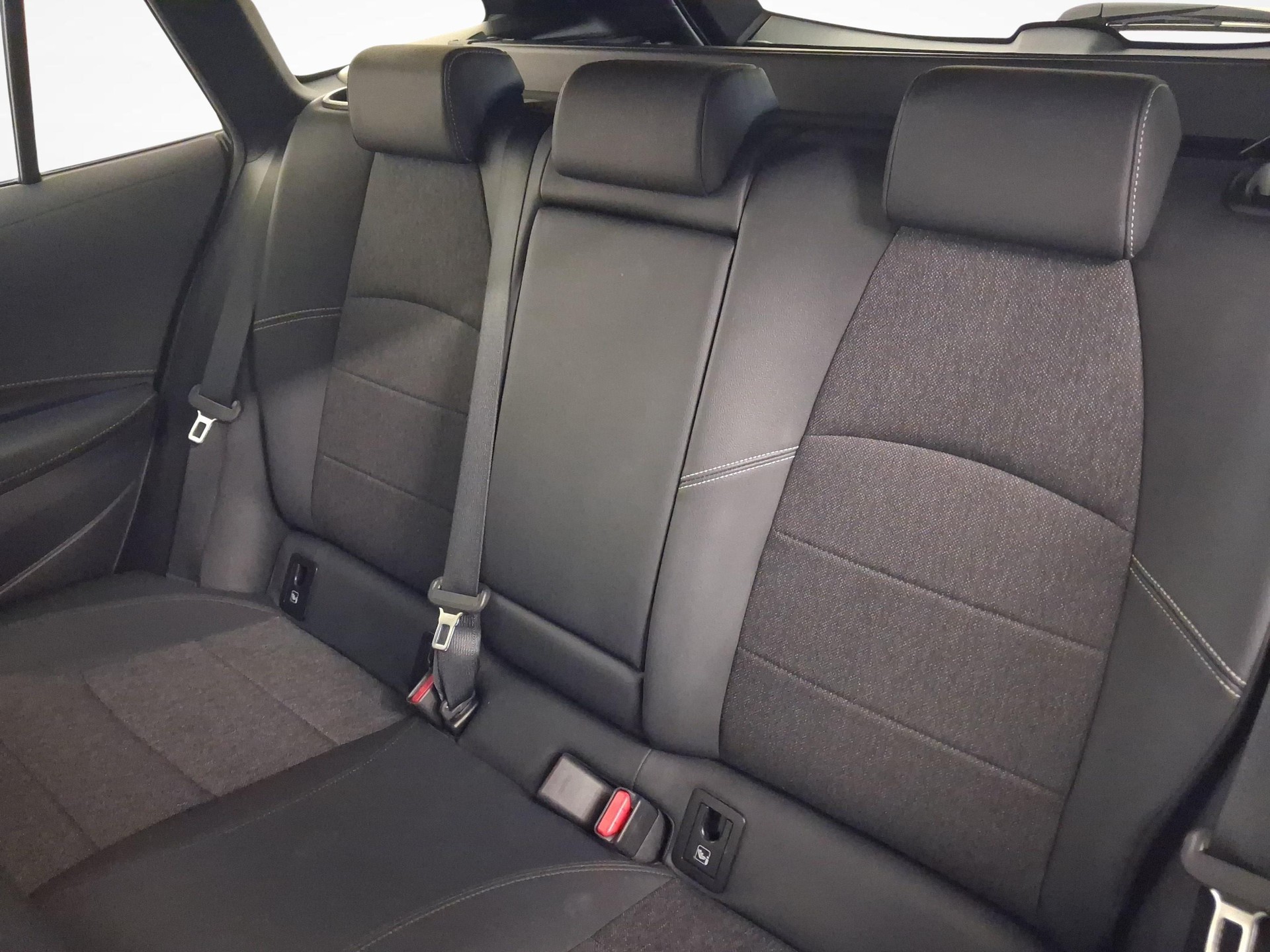 TOYOTA Corolla Touring Sports 1.8 HSD Trend-image-10