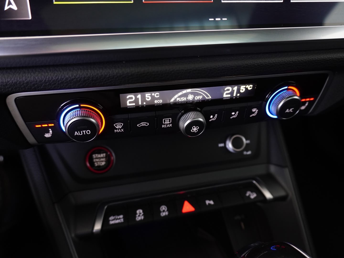 AUDI RS Q3 Sportback quattro S tronic-image-10