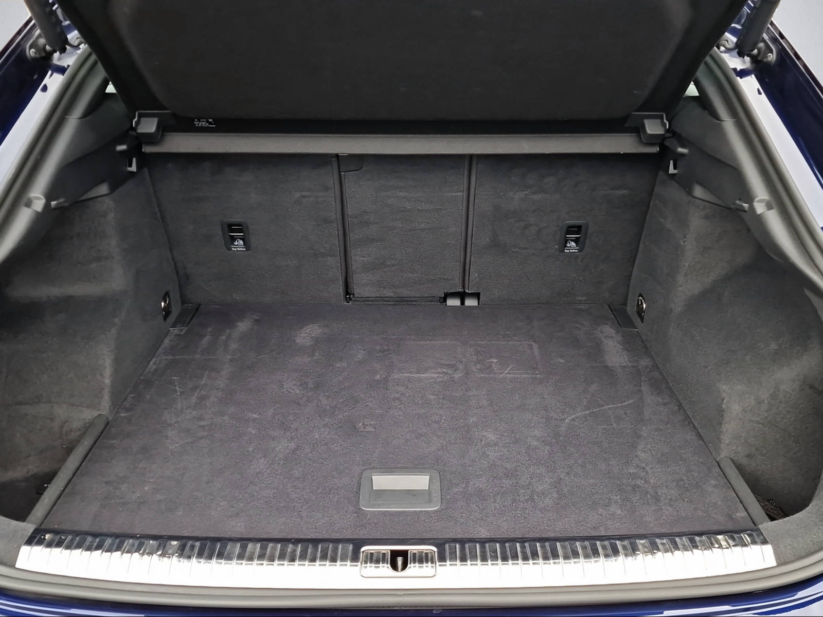 AUDI Q3 Sportback 40 TDI Attraction quattro S-tronic-image-11