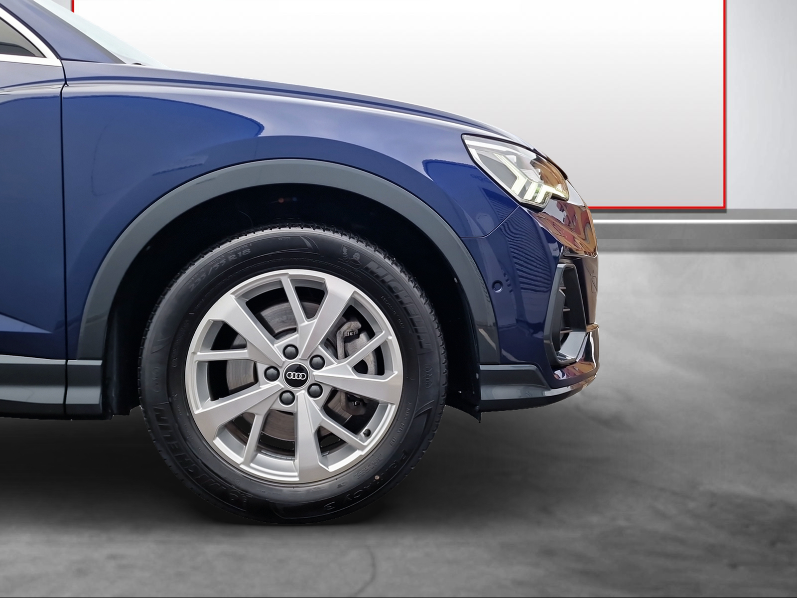 AUDI Q3 Sportback 40 TDI Attraction quattro S-tronic-image-14