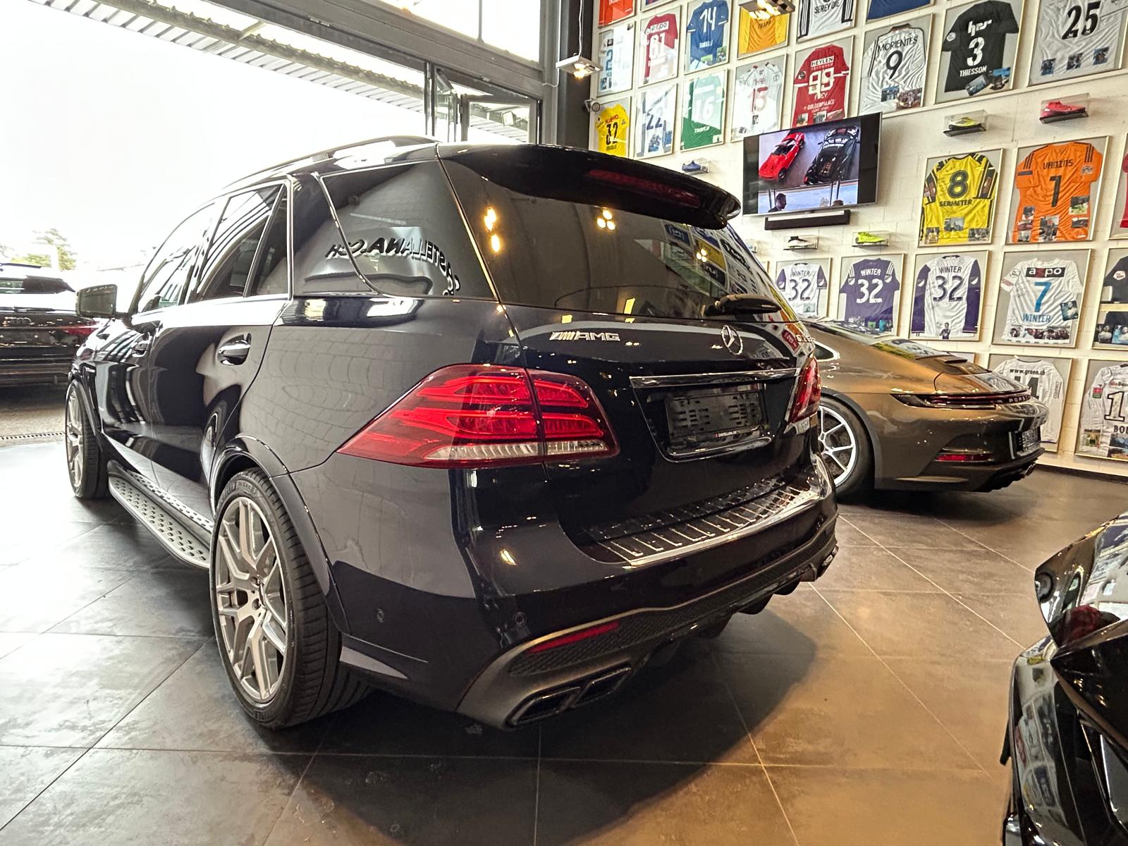 MERCEDES-BENZ GLE 63 AMG 4Matic-image-4