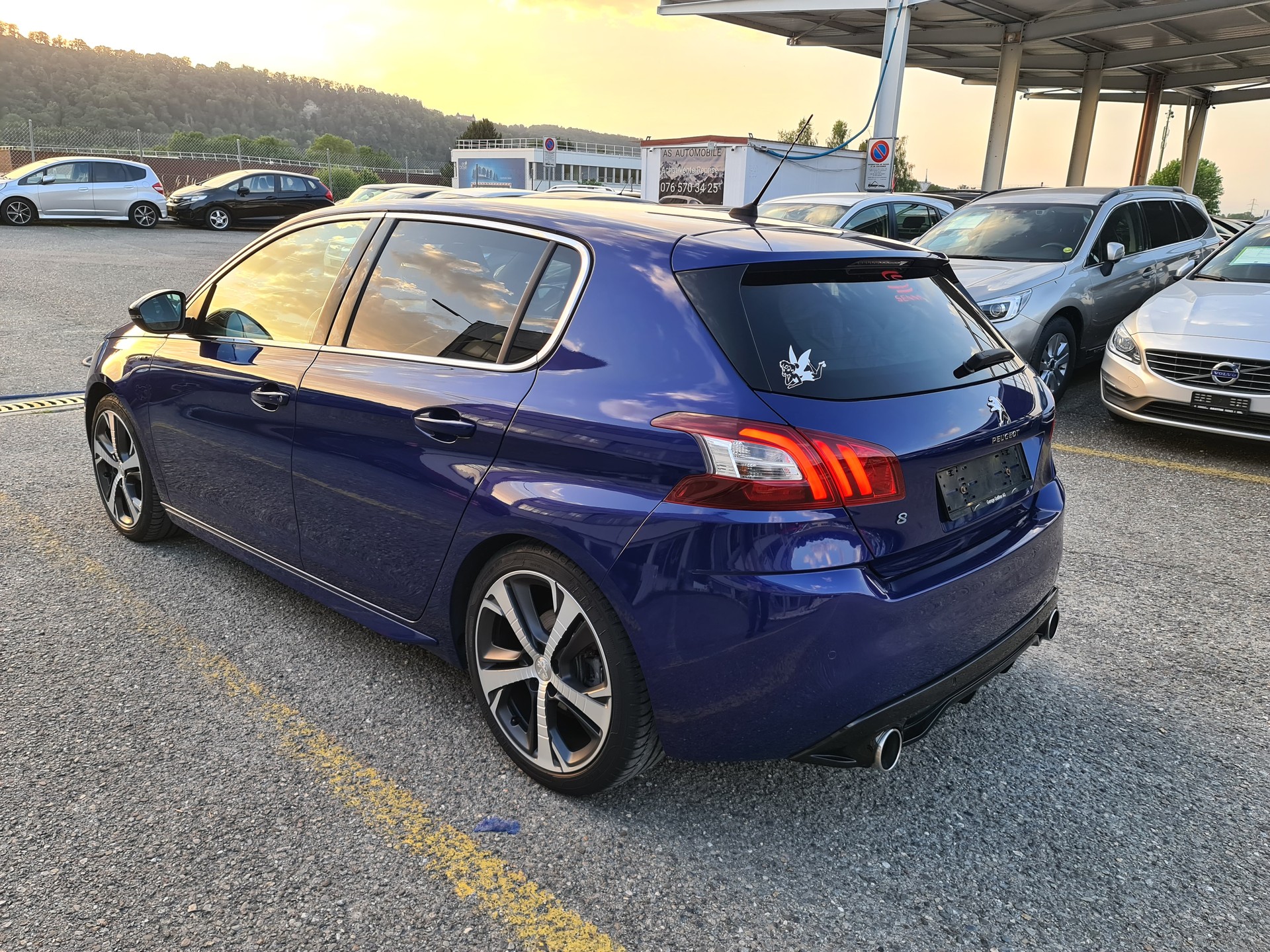 PEUGEOT 308 1.6 e-THP GT-image-12