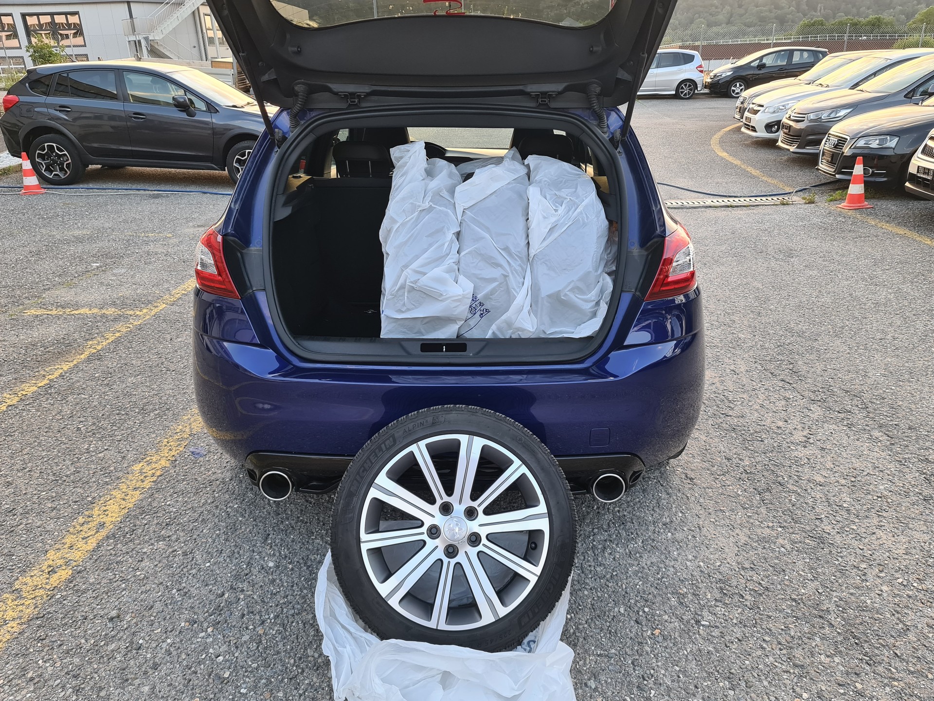 PEUGEOT 308 1.6 e-THP GT-image-4