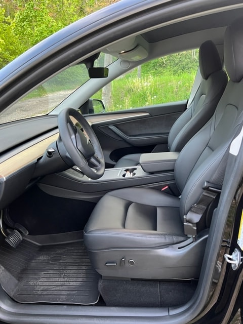 TESLA Model Y Long Range-image-5