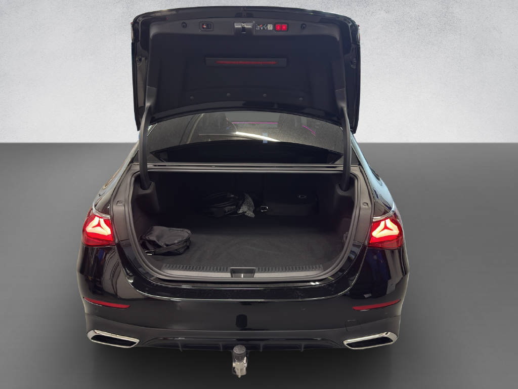 MERCEDES-BENZ E 300 de AMG Line 4Matic-image-7