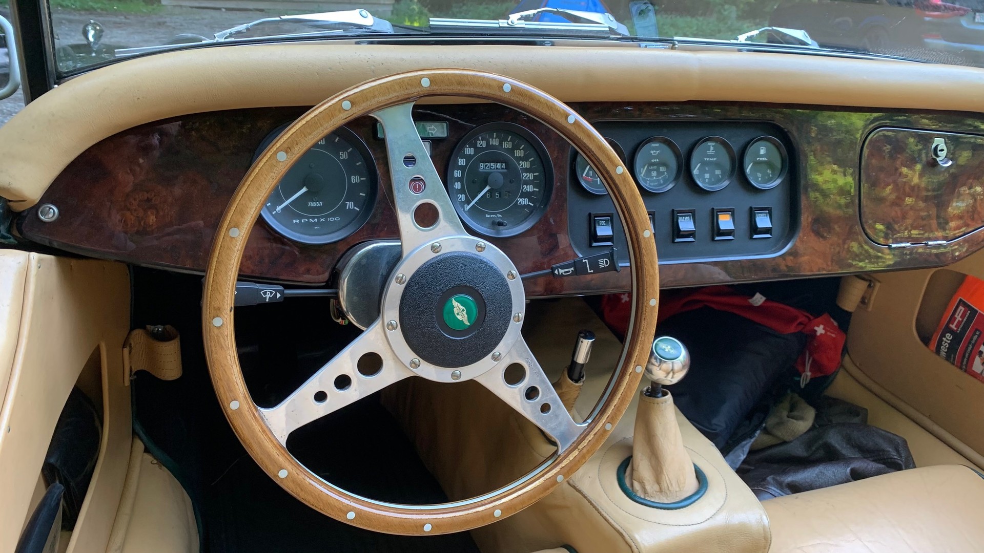 MORGAN + 8 Roadster-image-7