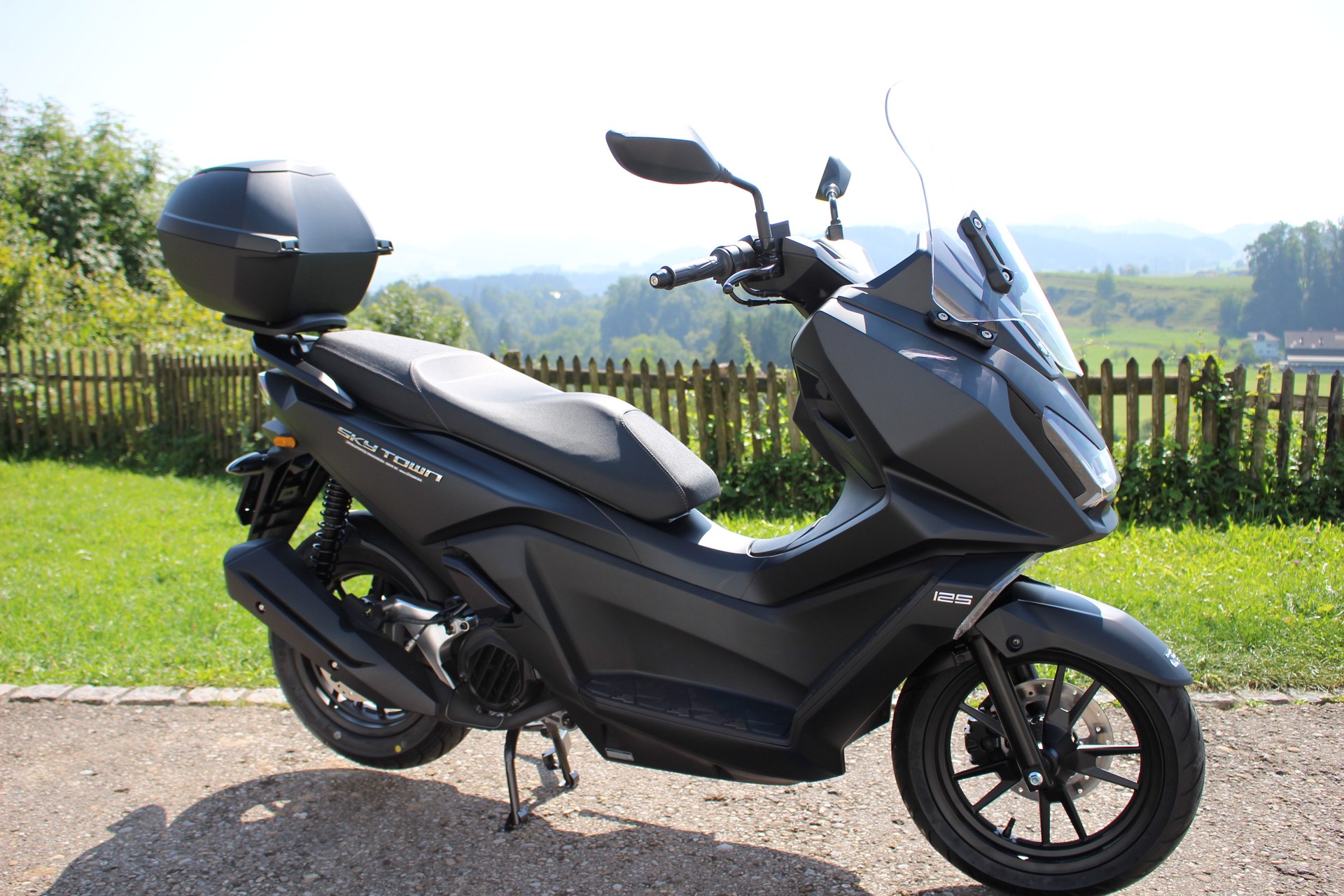 KYMCO SKY TOWN