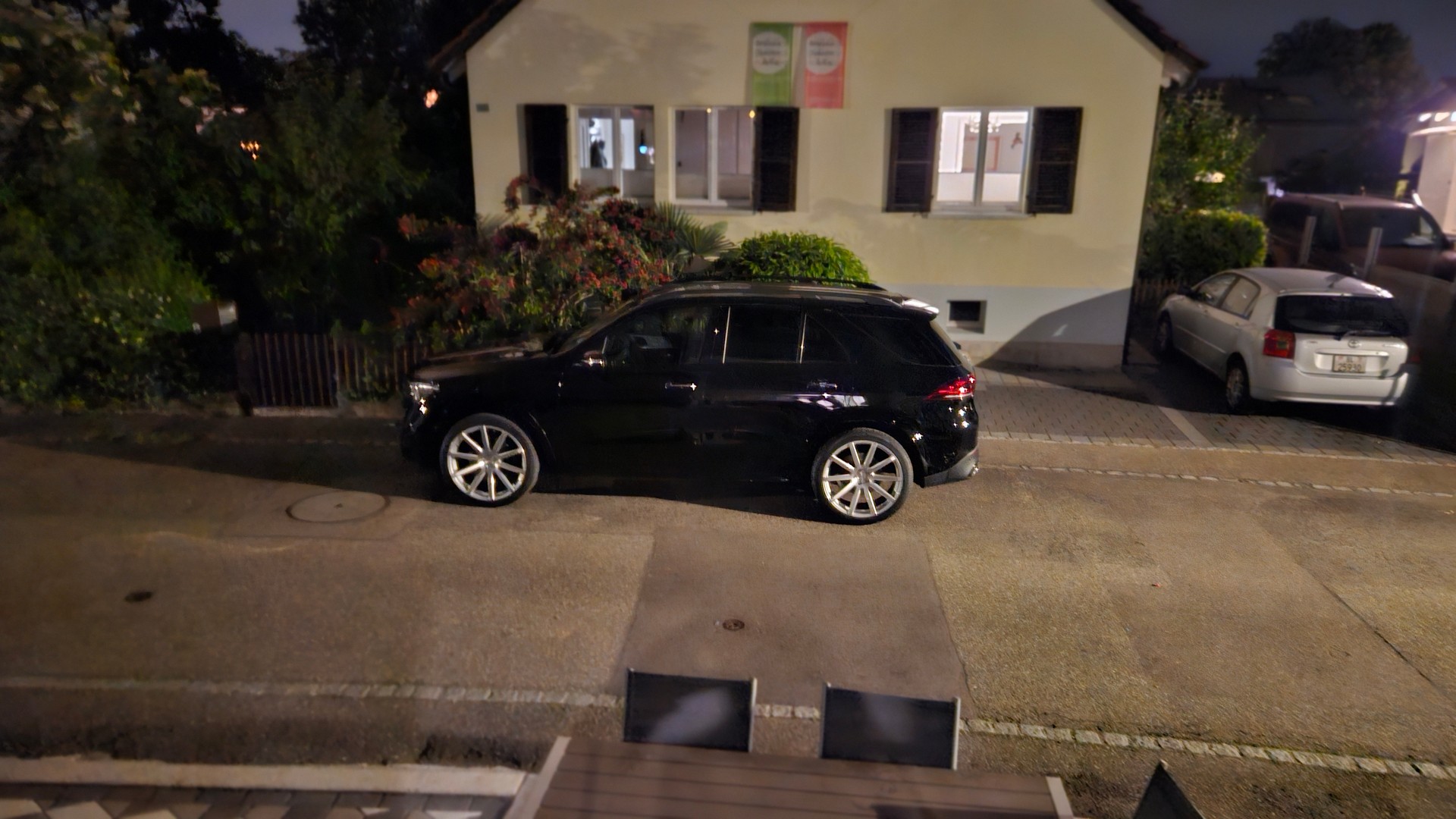 MERCEDES-BENZ GLE 350 d 4Matic AMG Line 9G-Tronic-image-11