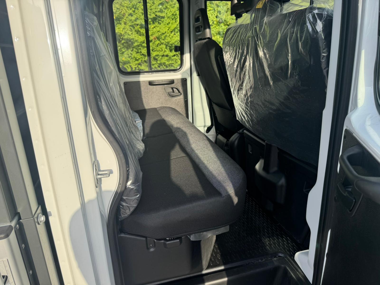 IVECO 35S16H Doppellabine 7-Plätzer mit 3460mm Werkspritsche + 3.5 To Ahk.-image-10