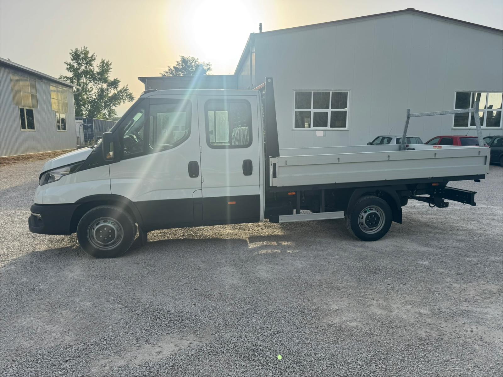 IVECO 35S16H Doppellabine 7-Plätzer mit 3460mm Werkspritsche + 3.5 To Ahk.-image-5