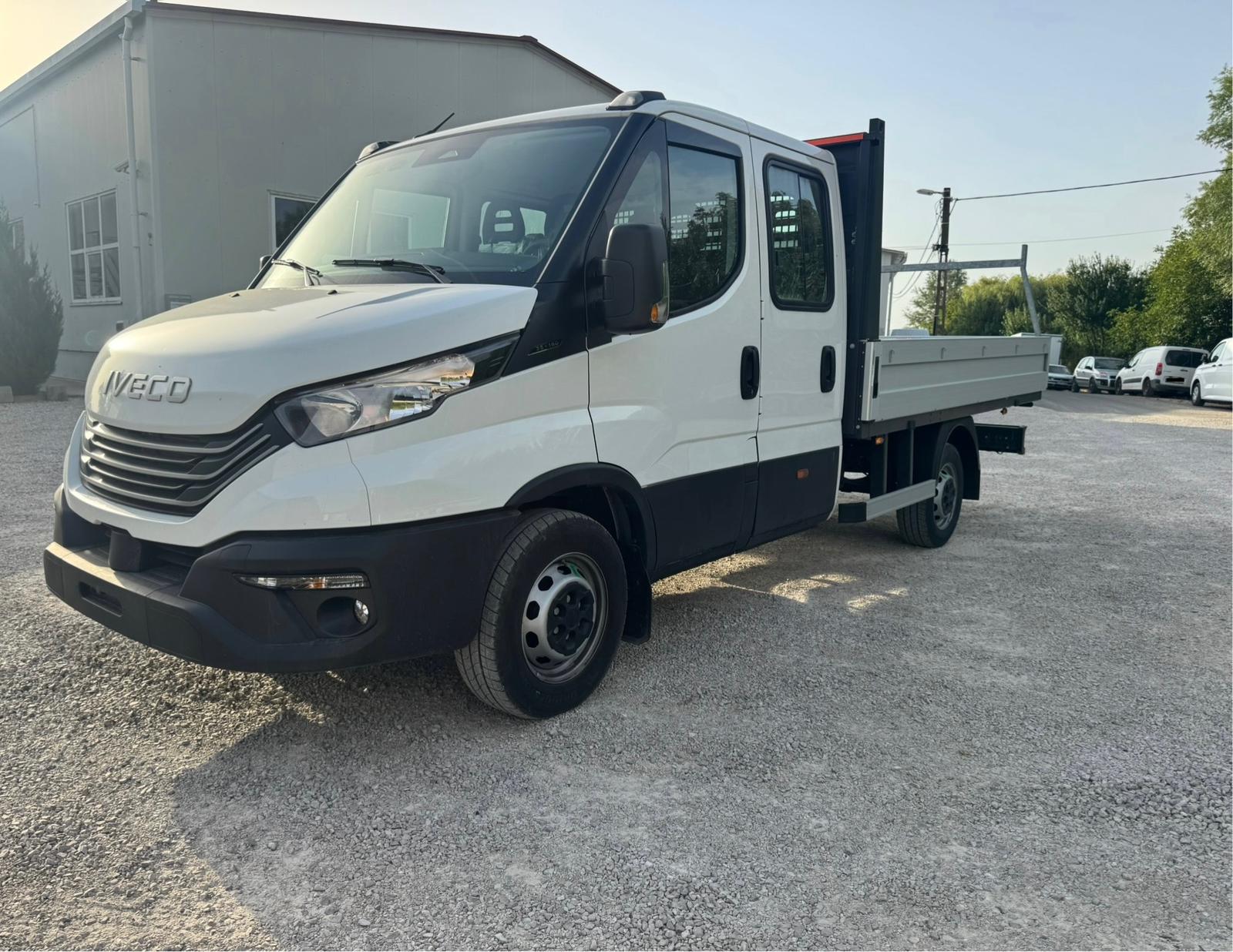 IVECO 35S16H Doppellabine 7-Plätzer mit 3460mm Werkspritsche + 3.5 To Ahk.-image-1