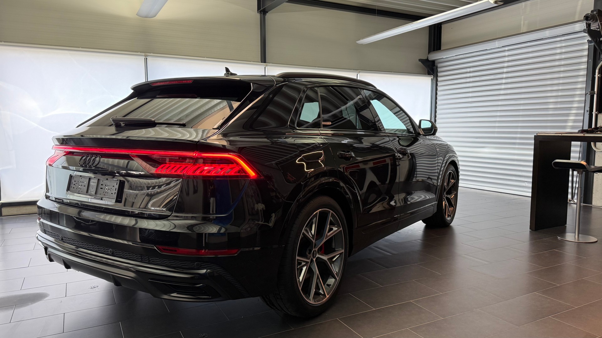 AUDI Q8 3.0 50 TDI Bl. Edition quattro T-Tronic-image-4