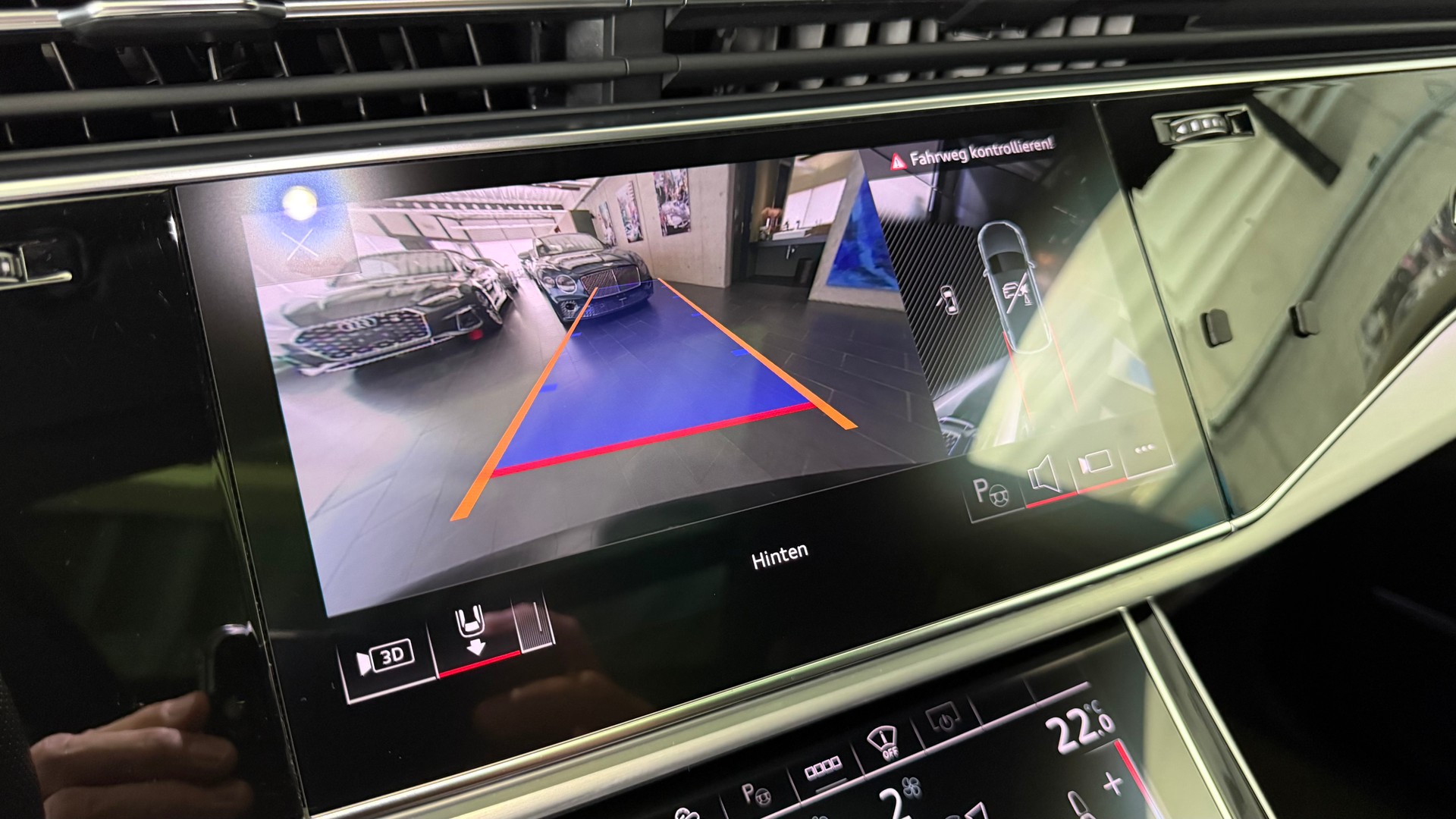 AUDI Q8 3.0 50 TDI Bl. Edition quattro T-Tronic-image-10