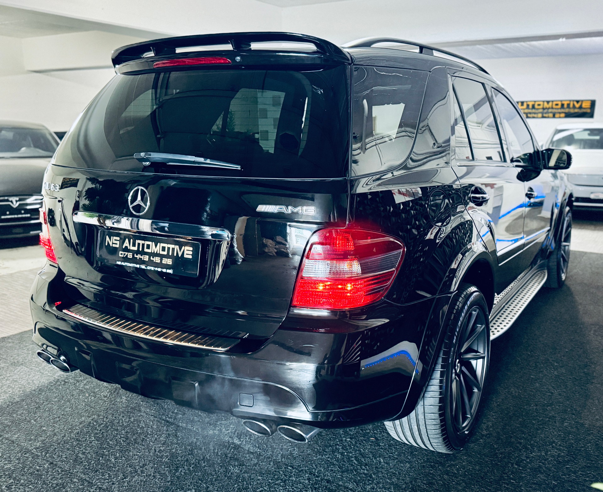 MERCEDES-BENZ ML 63 AMG 4Matic Speedshift-showroom-element-3