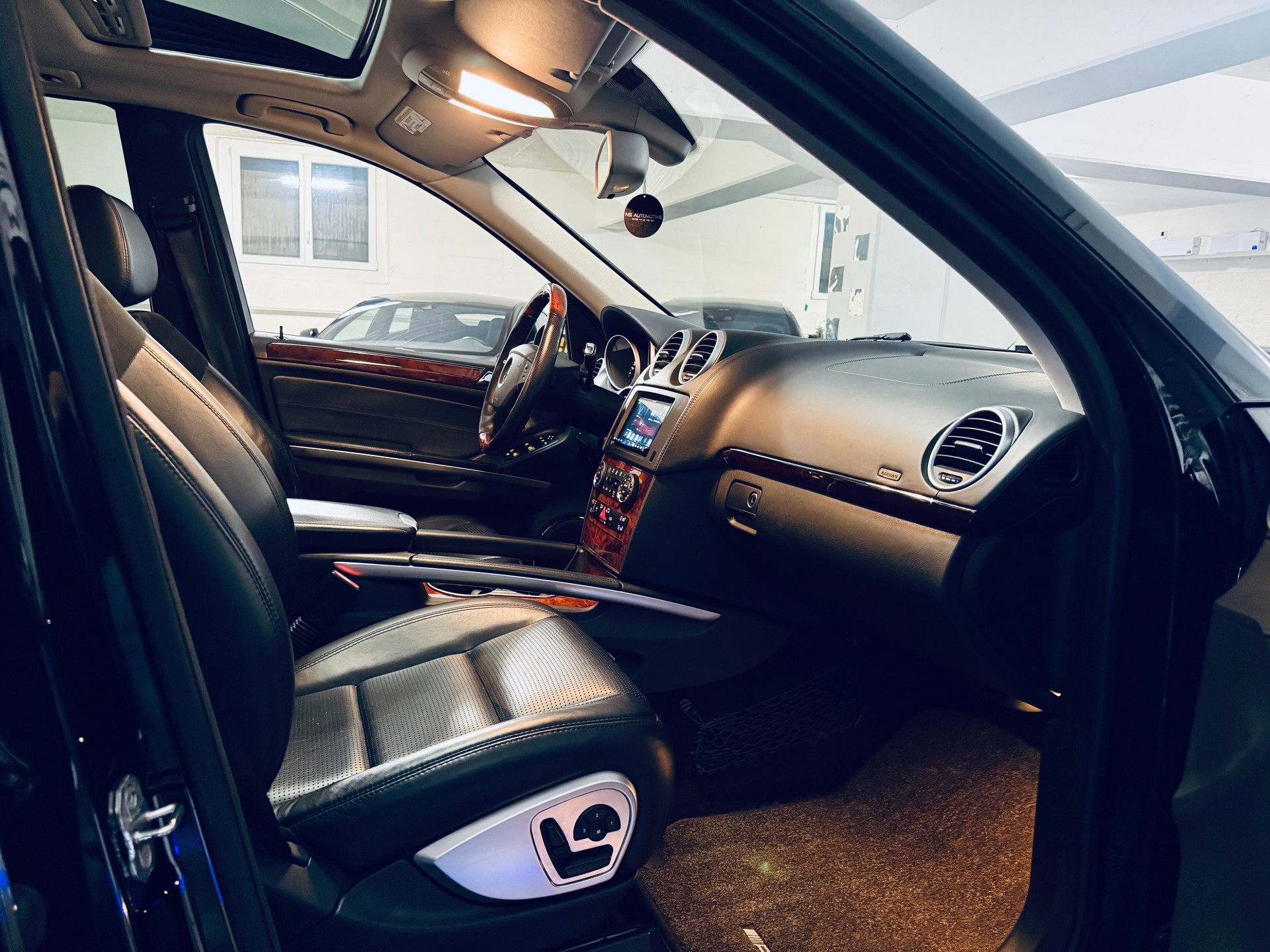 MERCEDES-BENZ ML 63 AMG 4Matic Speedshift-image-23
