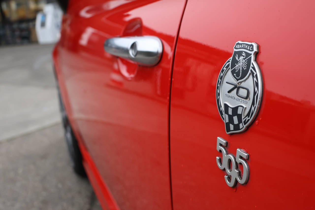 FIAT 595 Abarth 1.4 T-Jet 165 Turismo-image-8