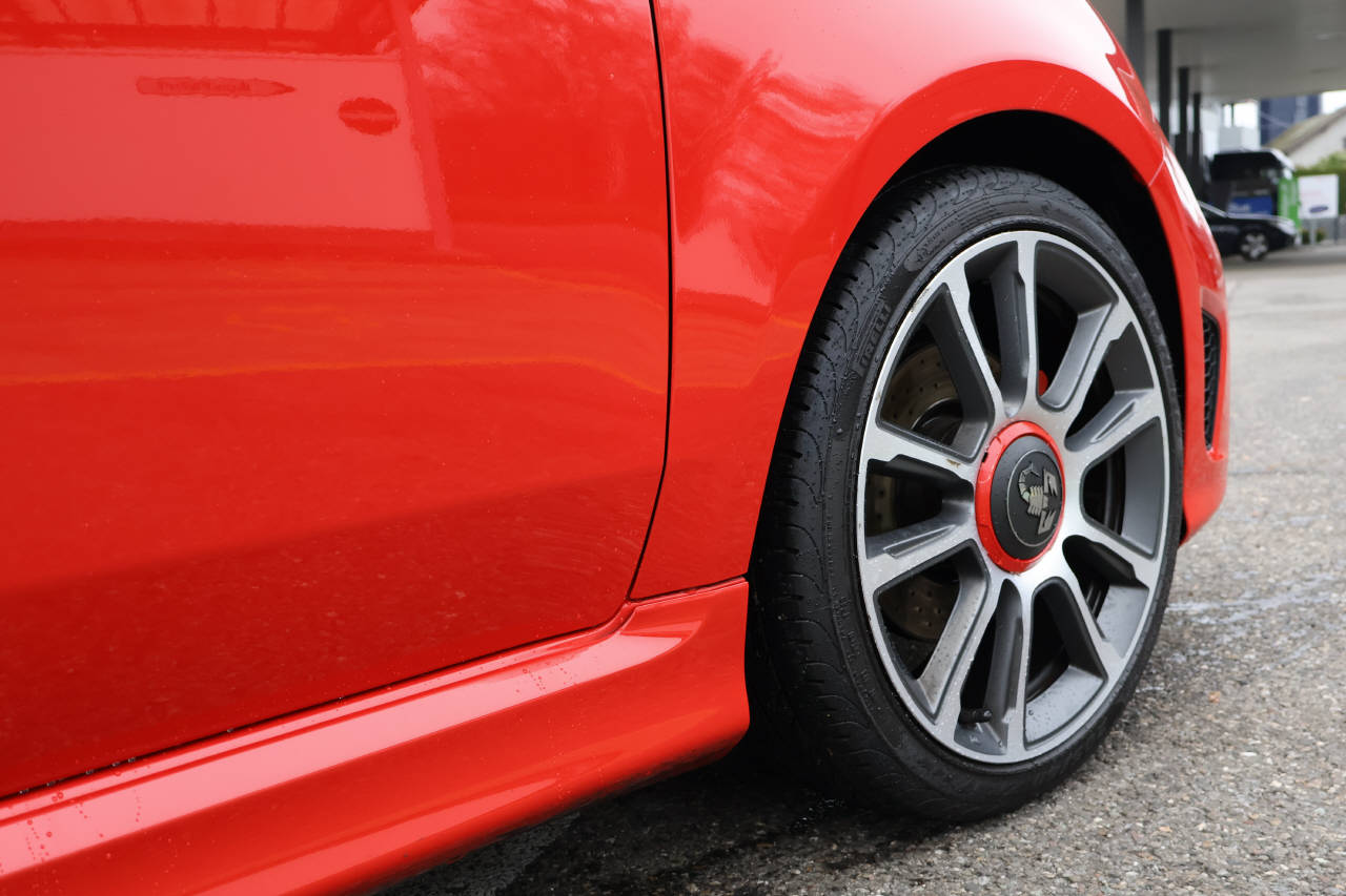 FIAT 595 Abarth 1.4 T-Jet 165 Turismo-image-9