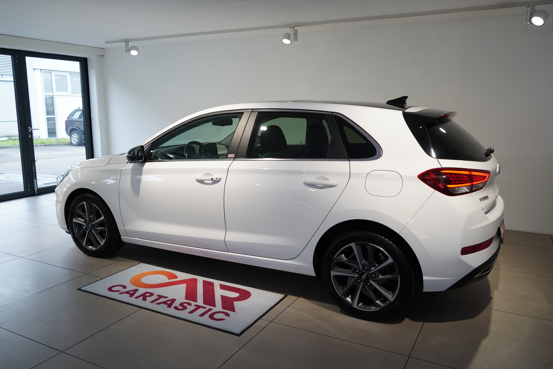 HYUNDAI i30 1.5 T-GDi Vertex DCT-image-2