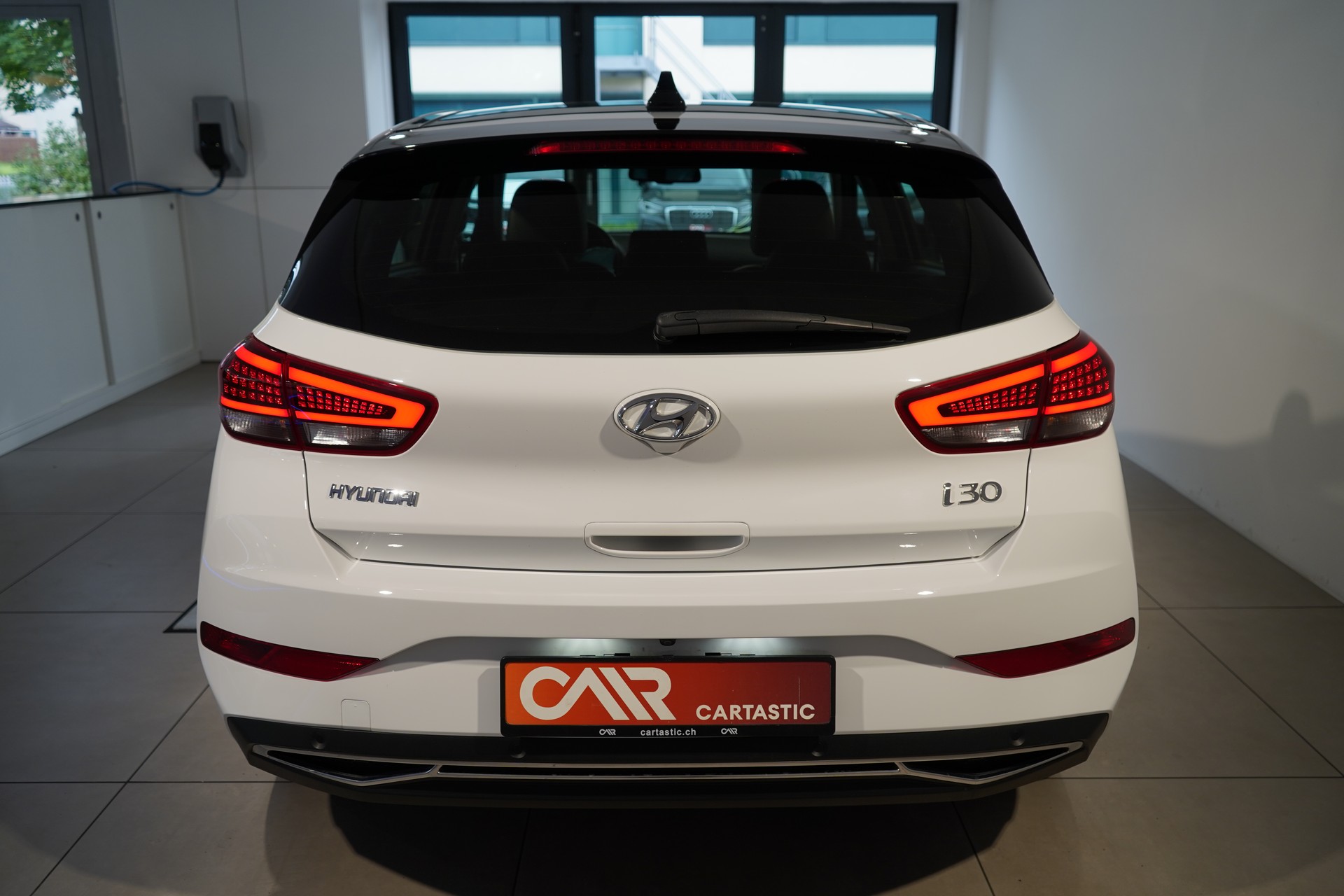 HYUNDAI i30 1.5 T-GDi Vertex DCT-image-3