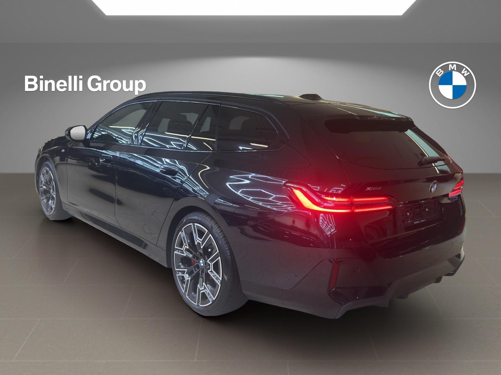BMW 520d xDrive 48V Touring M Sport Steptronic-image-3
