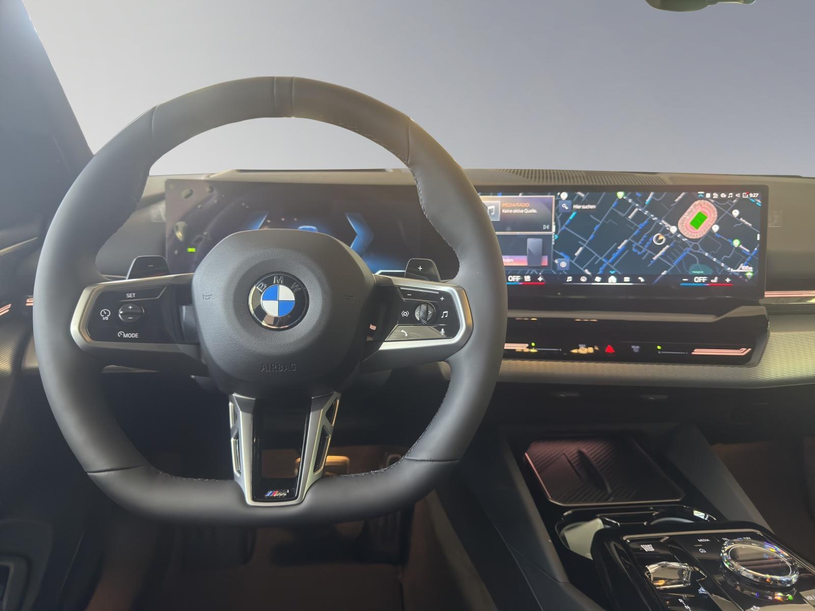BMW 520d xDrive 48V Touring M Sport Steptronic-image-9