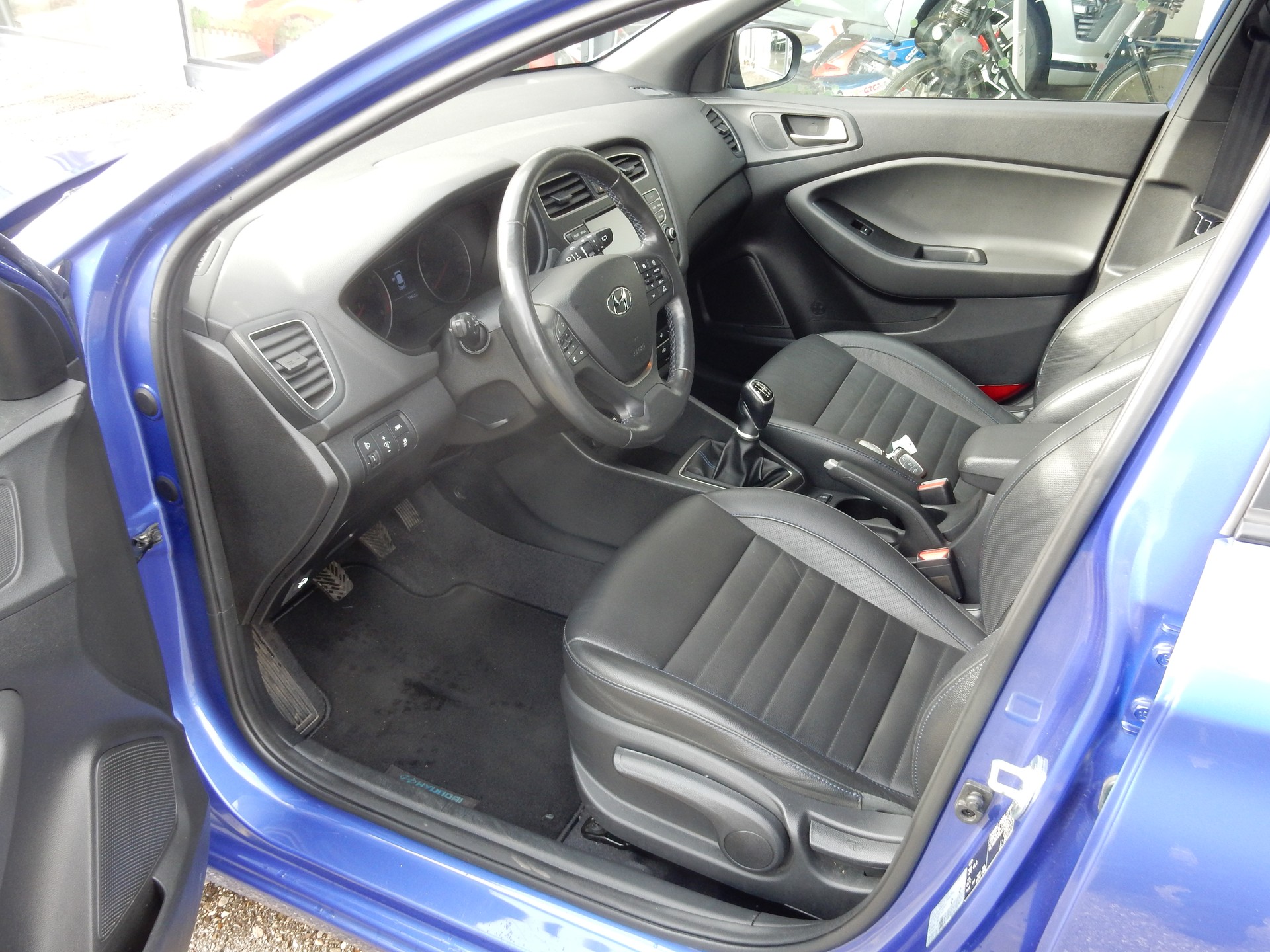 HYUNDAI i20 1.0 T-GDi Vertex-image-6