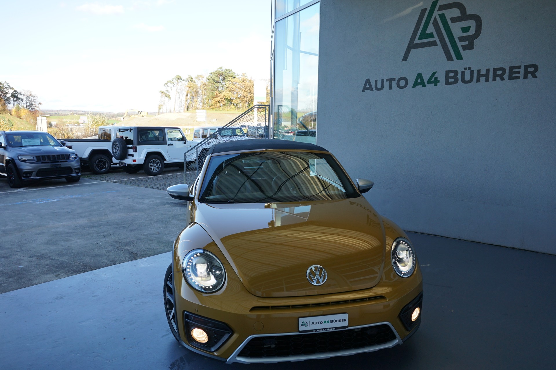 VW Beetle 1.4 TSI BMT Dune Cabriolet 150PS Automat-image-4