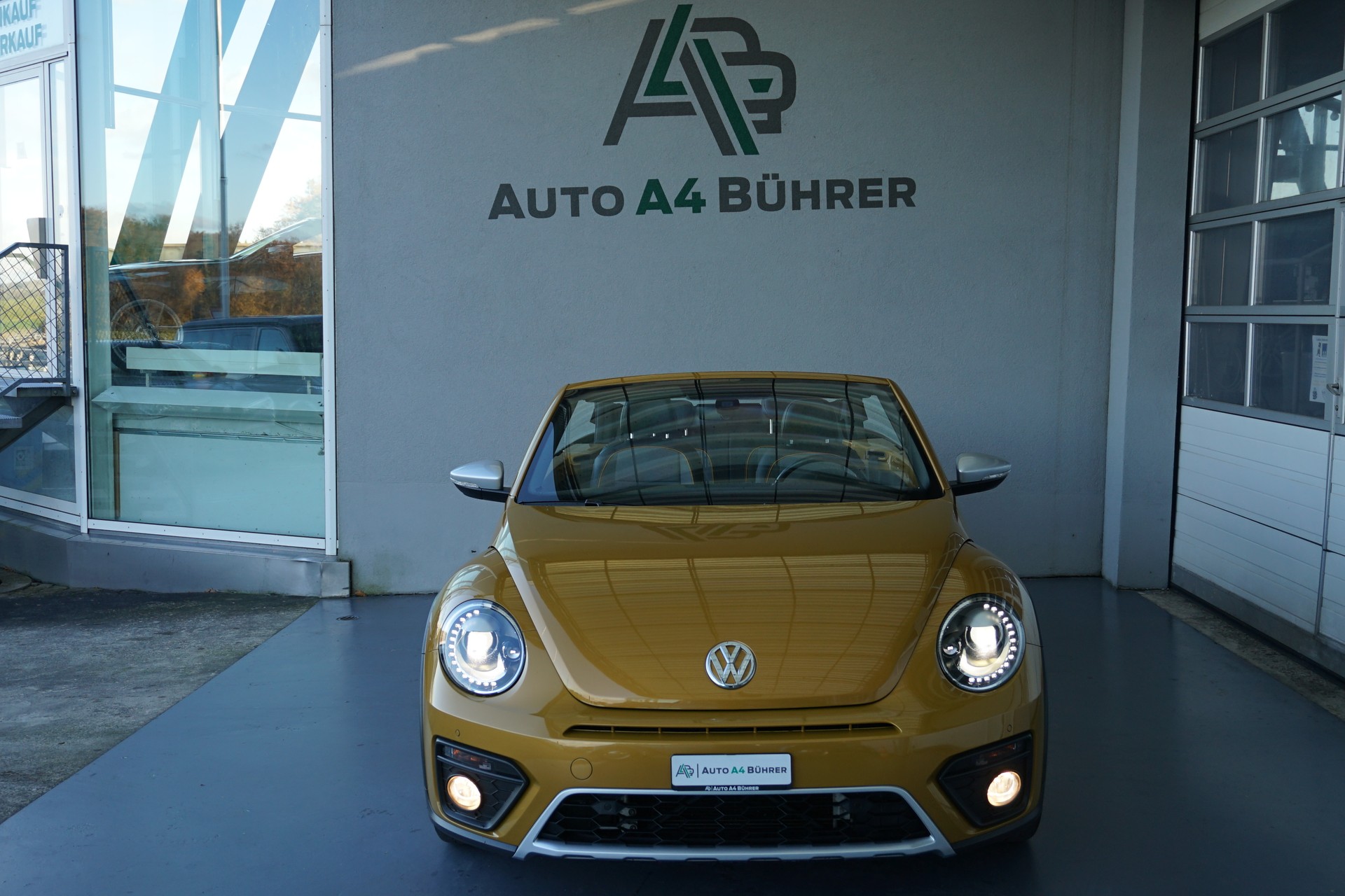 VW Beetle 1.4 TSI BMT Dune Cabriolet 150PS Automat-image-15