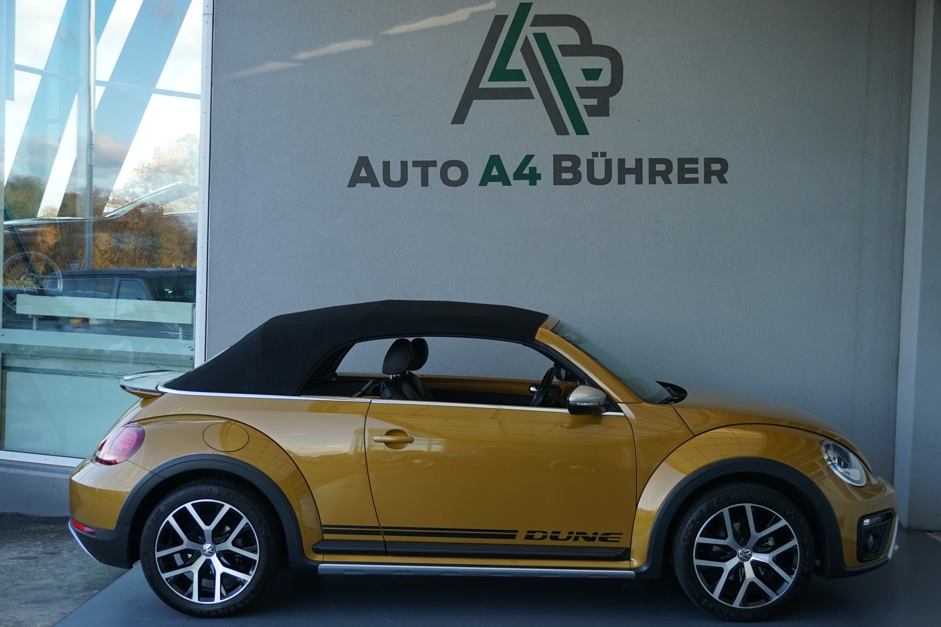 VW Beetle 1.4 TSI BMT Dune Cabriolet 150PS Automat-image-7
