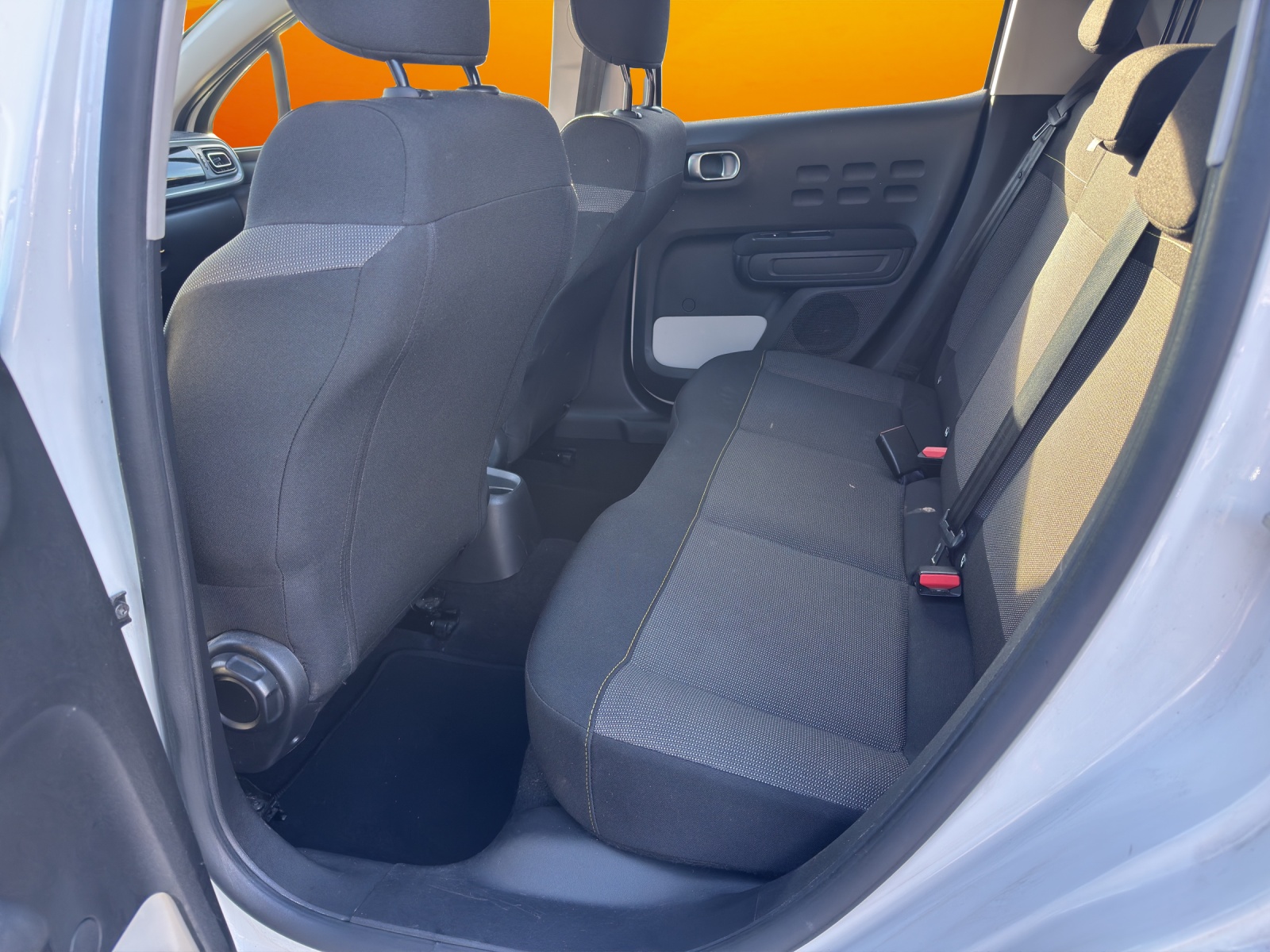 CITROEN C3 1.2i PureTech Swiss Edition EAT6-image-11