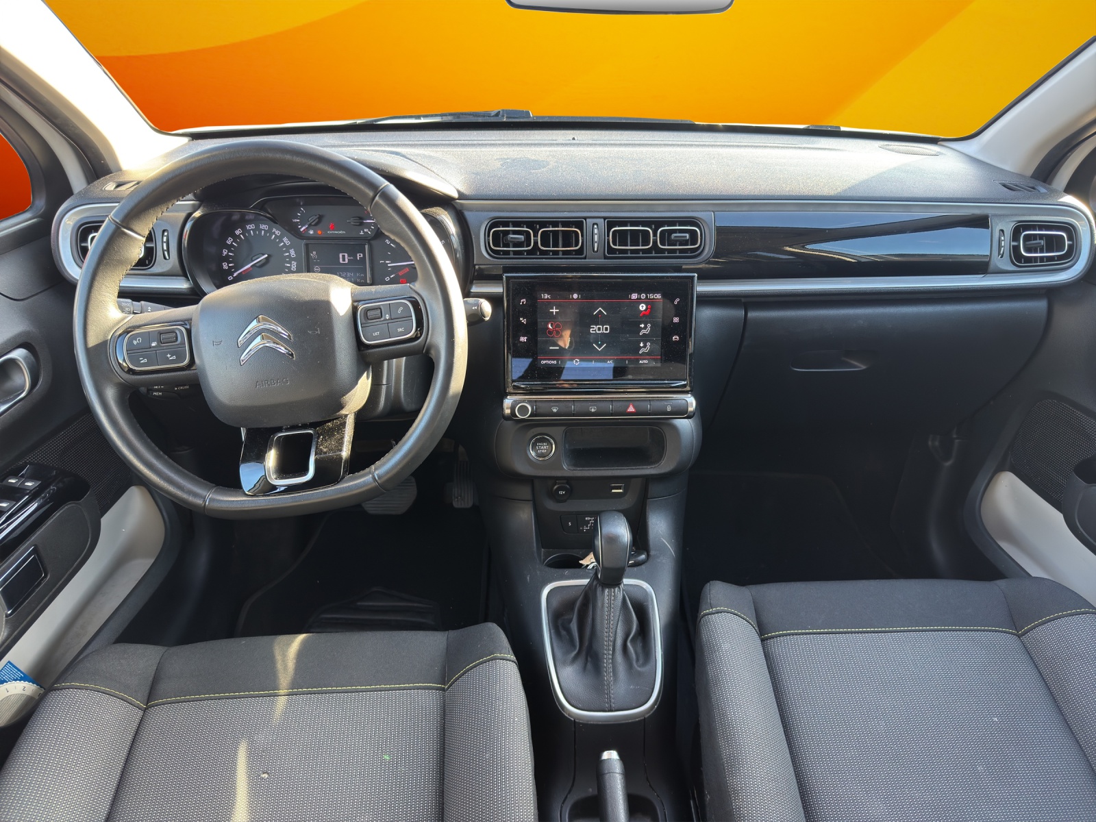 CITROEN C3 1.2i PureTech Swiss Edition EAT6-image-8