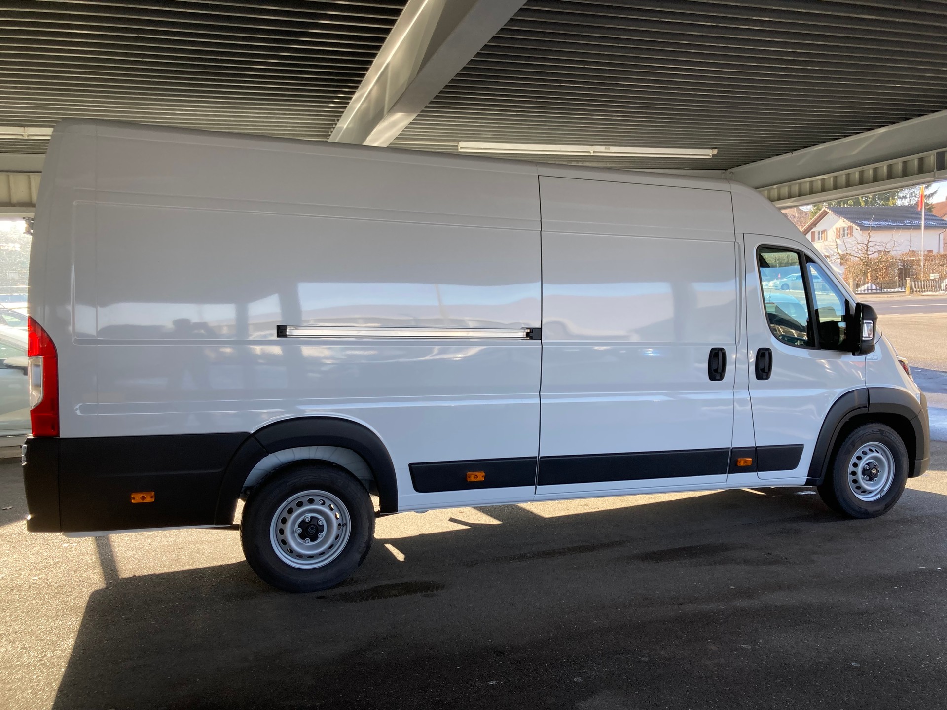 CITROEN Jumper 35+ 2.2 BlueHDi 180 L4H2 Kasten-image-3