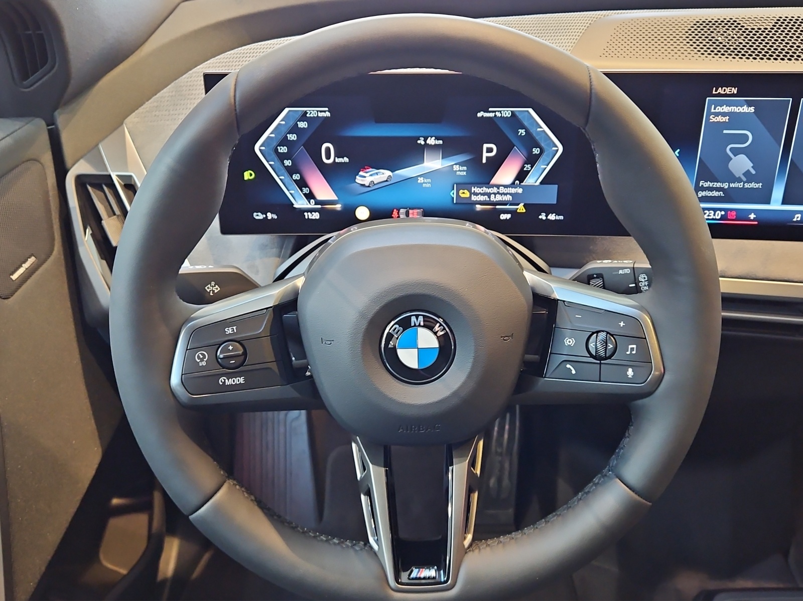 BMW iX xDrive45 M Sport Pro-image-12