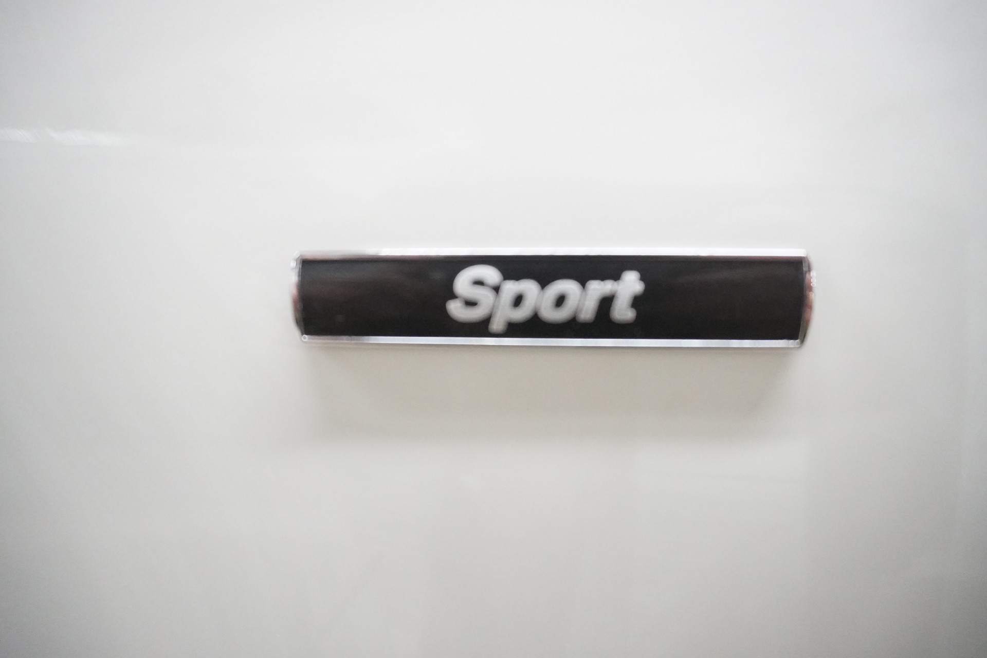 BMW 320d Sport Line-image-10