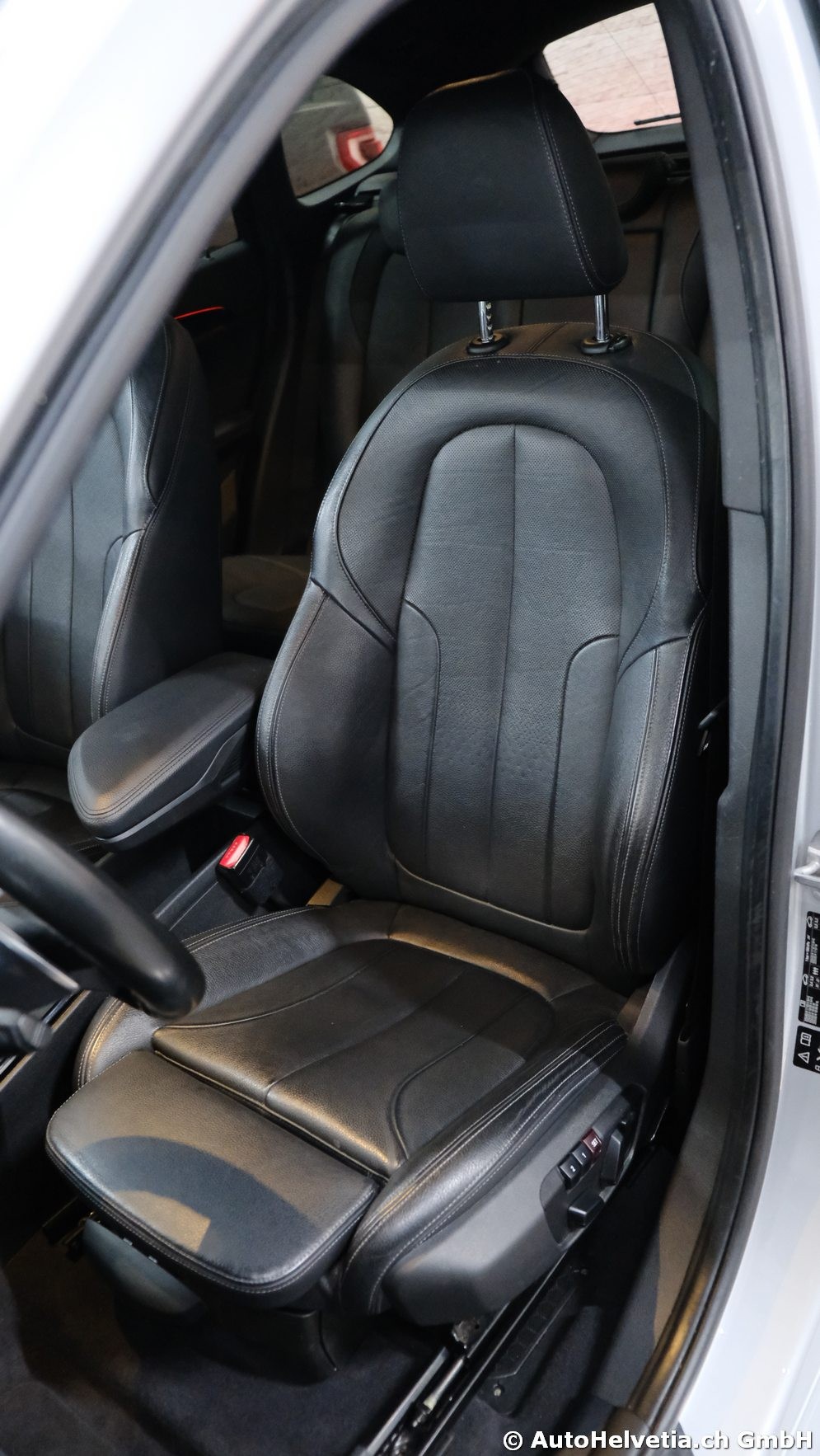BMW X1 xDrive 20d M Sport Steptronic inkl. CarPlay-image-12