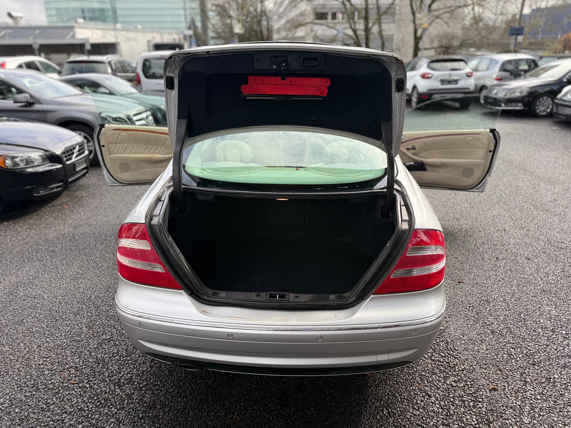 MERCEDES-BENZ CLK 320 Elégance Automatic-image-13